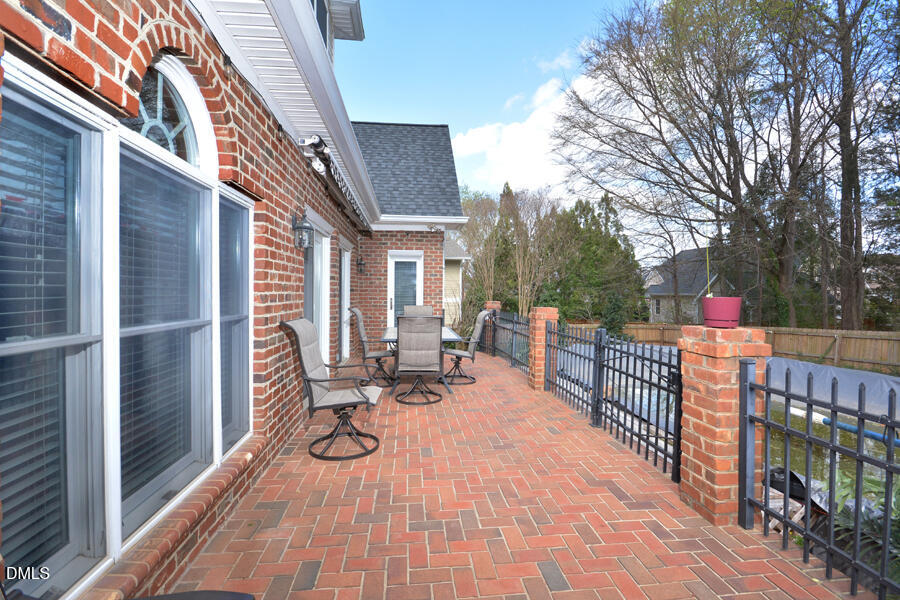 main property photo 45