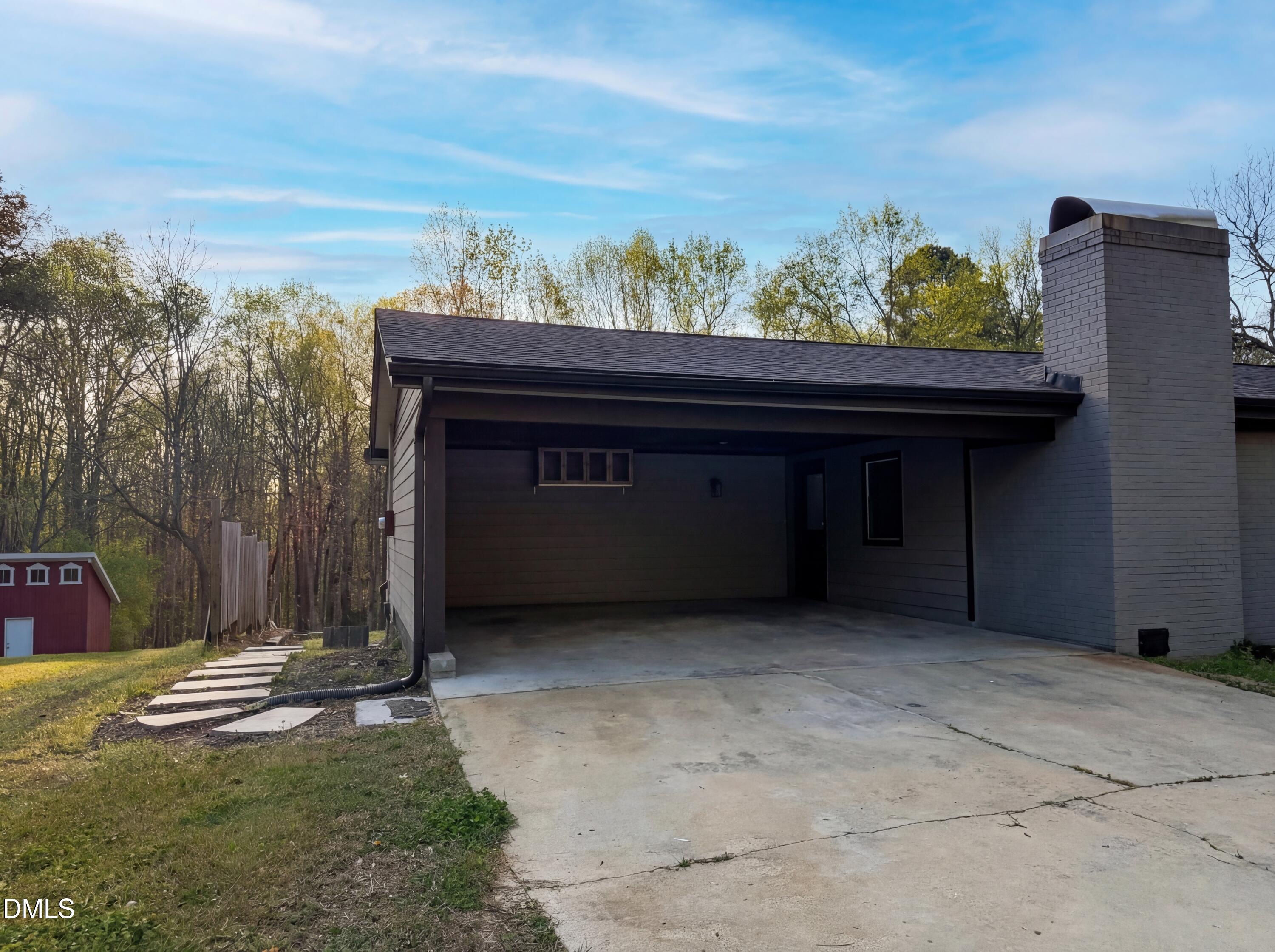 main property photo 14