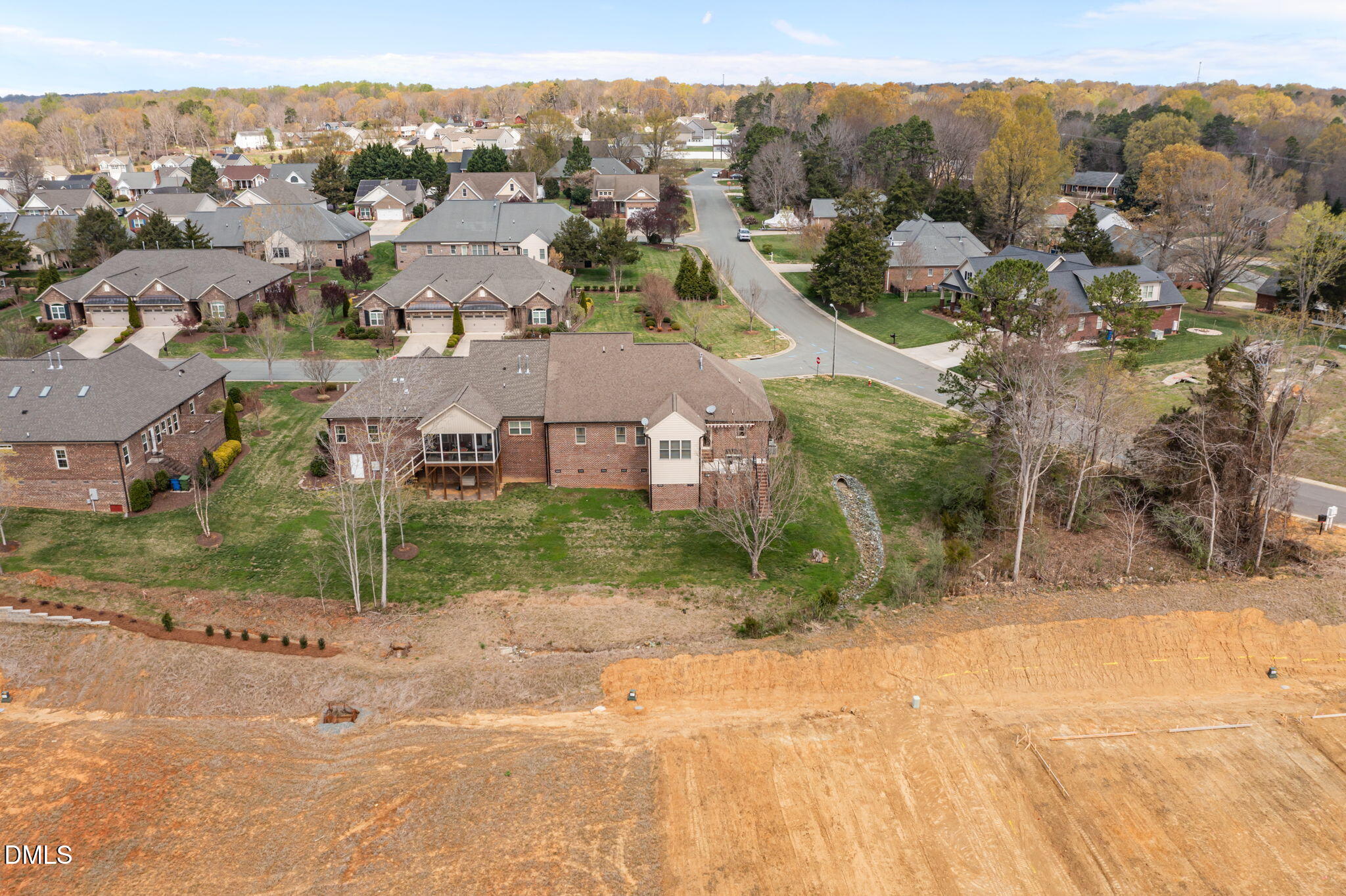 main property photo 22