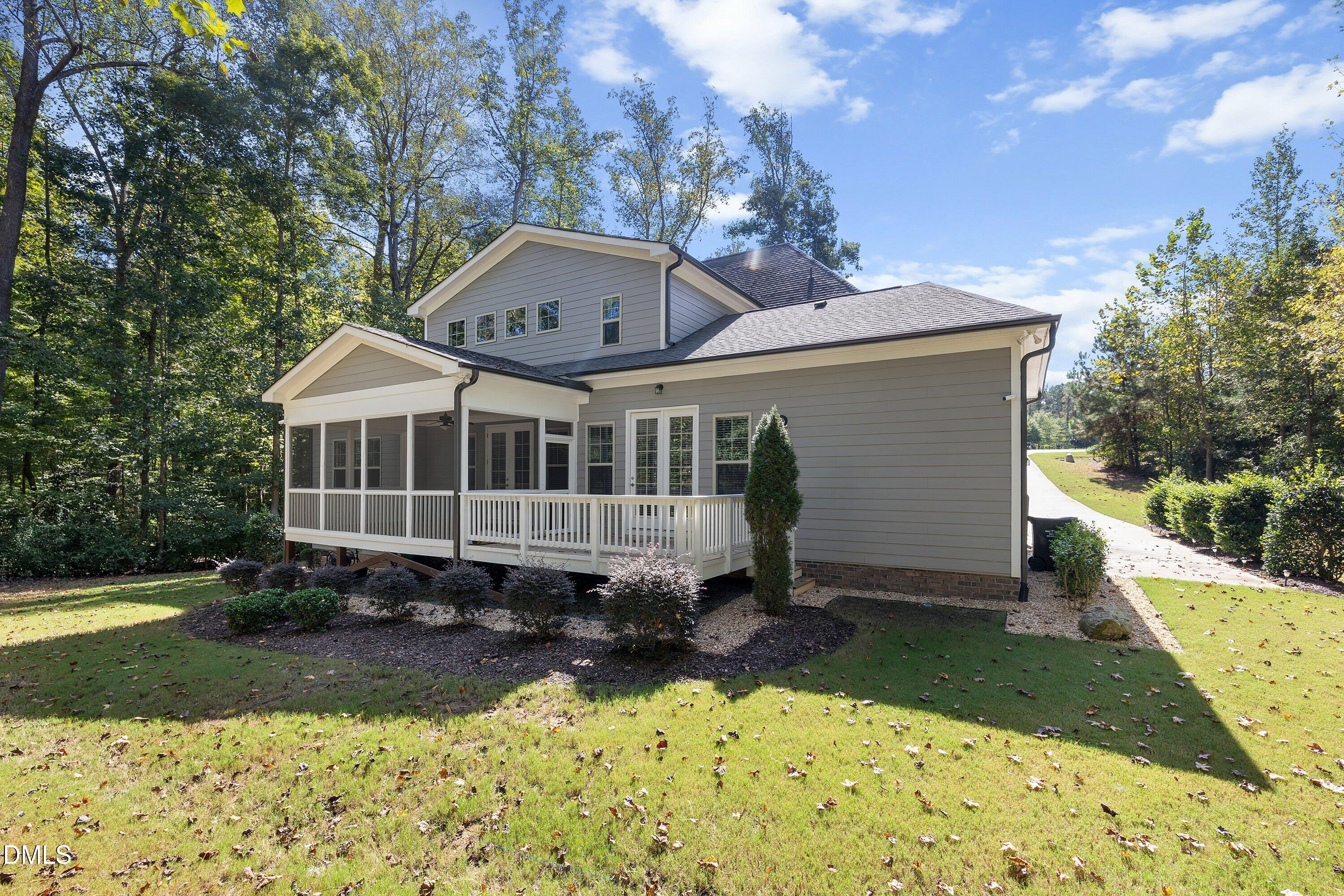 main property photo 50