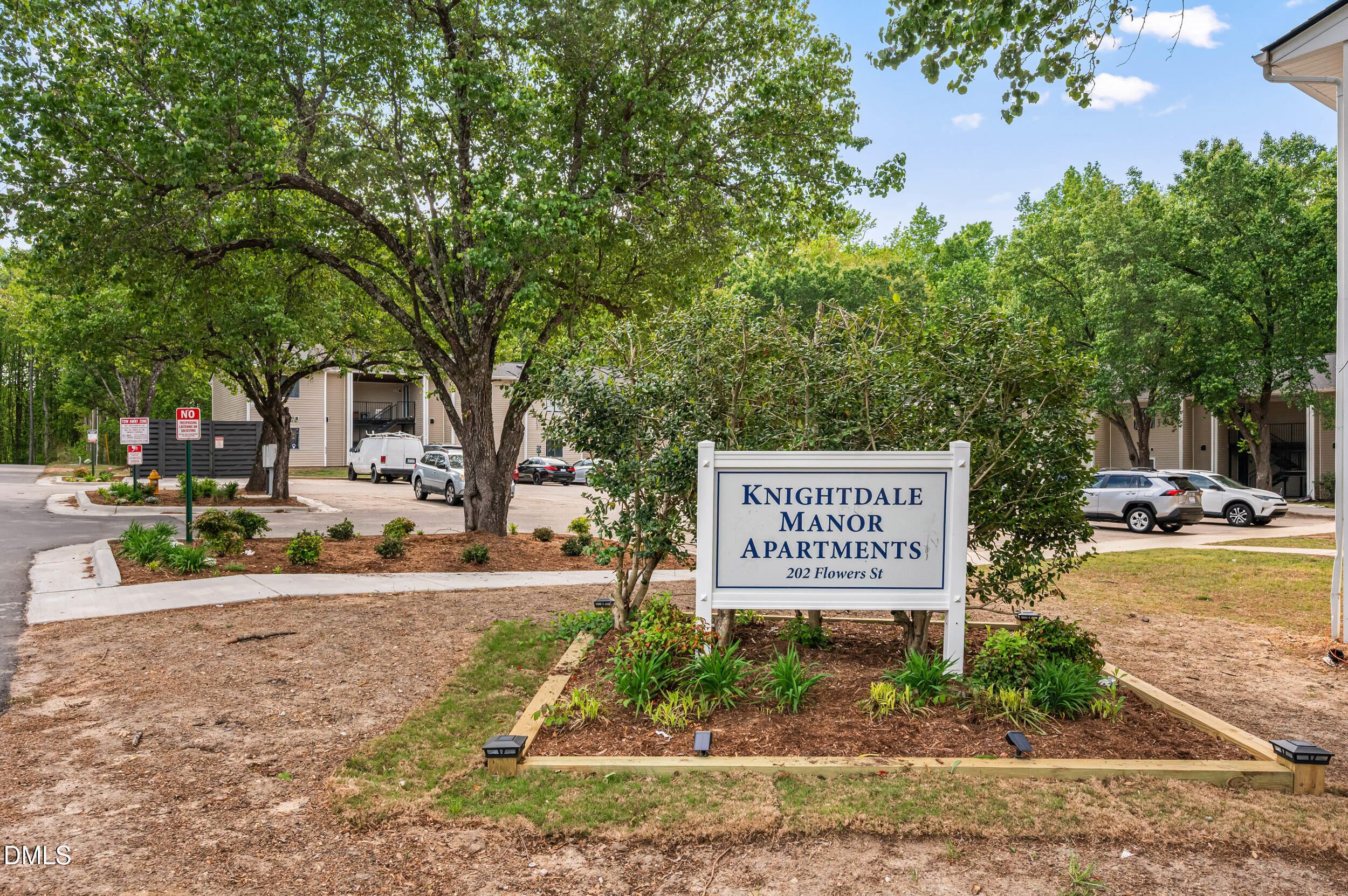 property viewer photo 2
