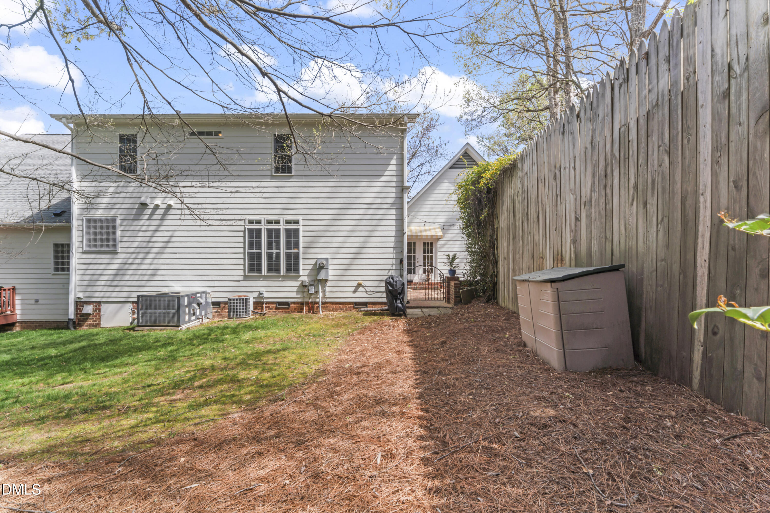 main property photo 50
