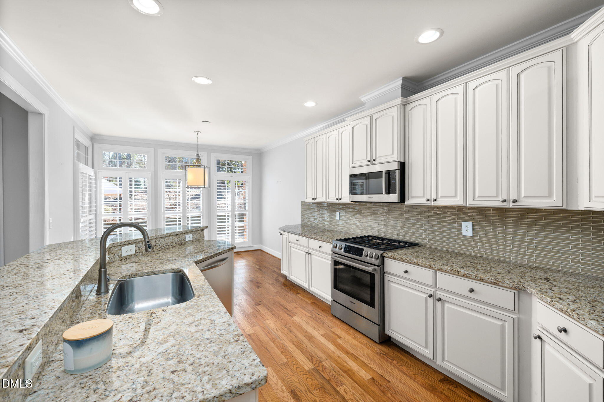 property viewer photo 13