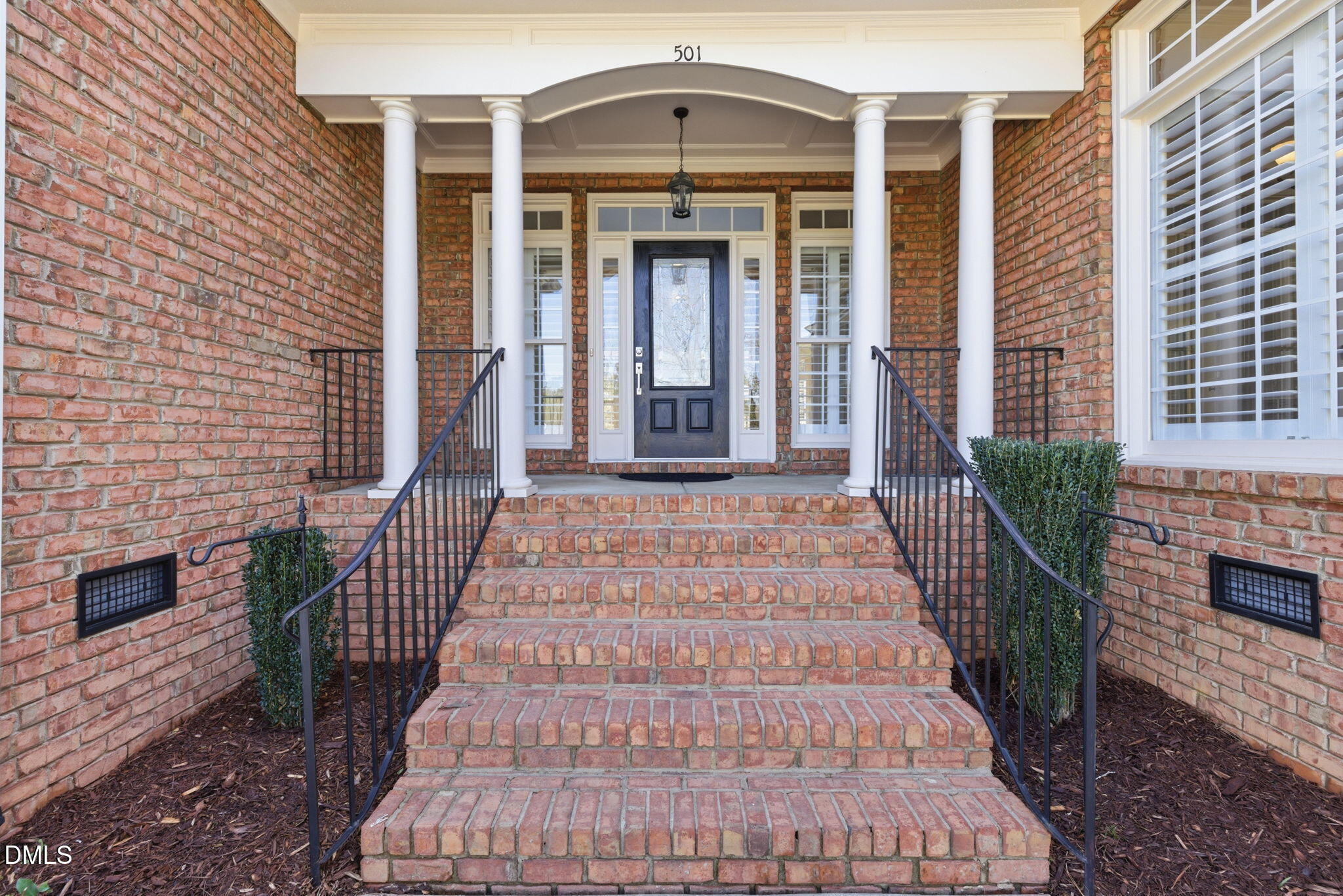property viewer photo 2