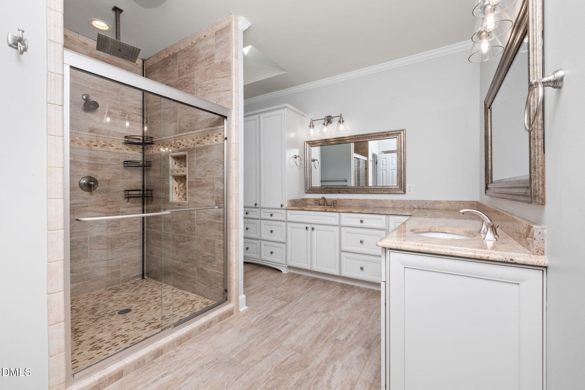 property viewer photo 25