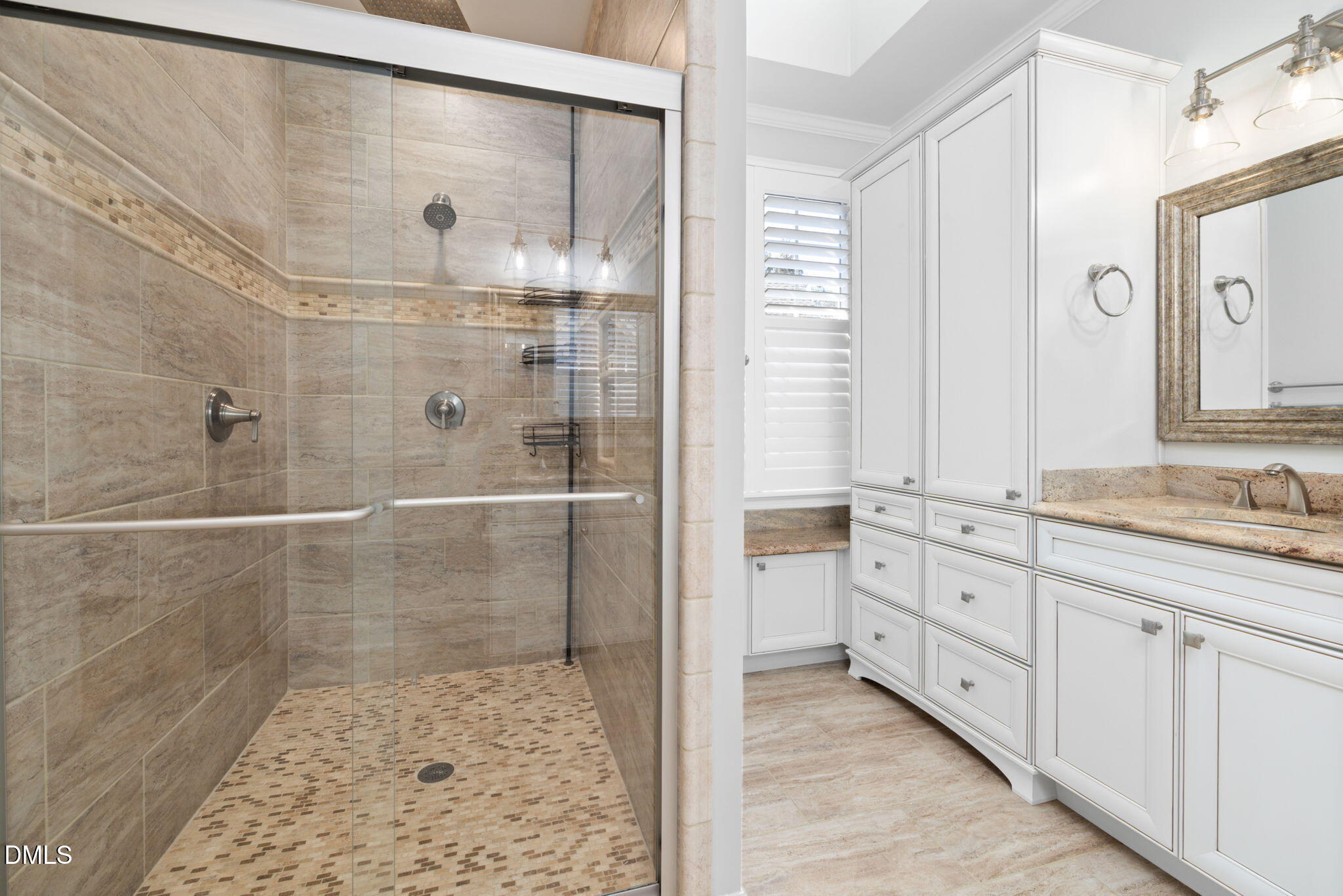 property viewer photo 27