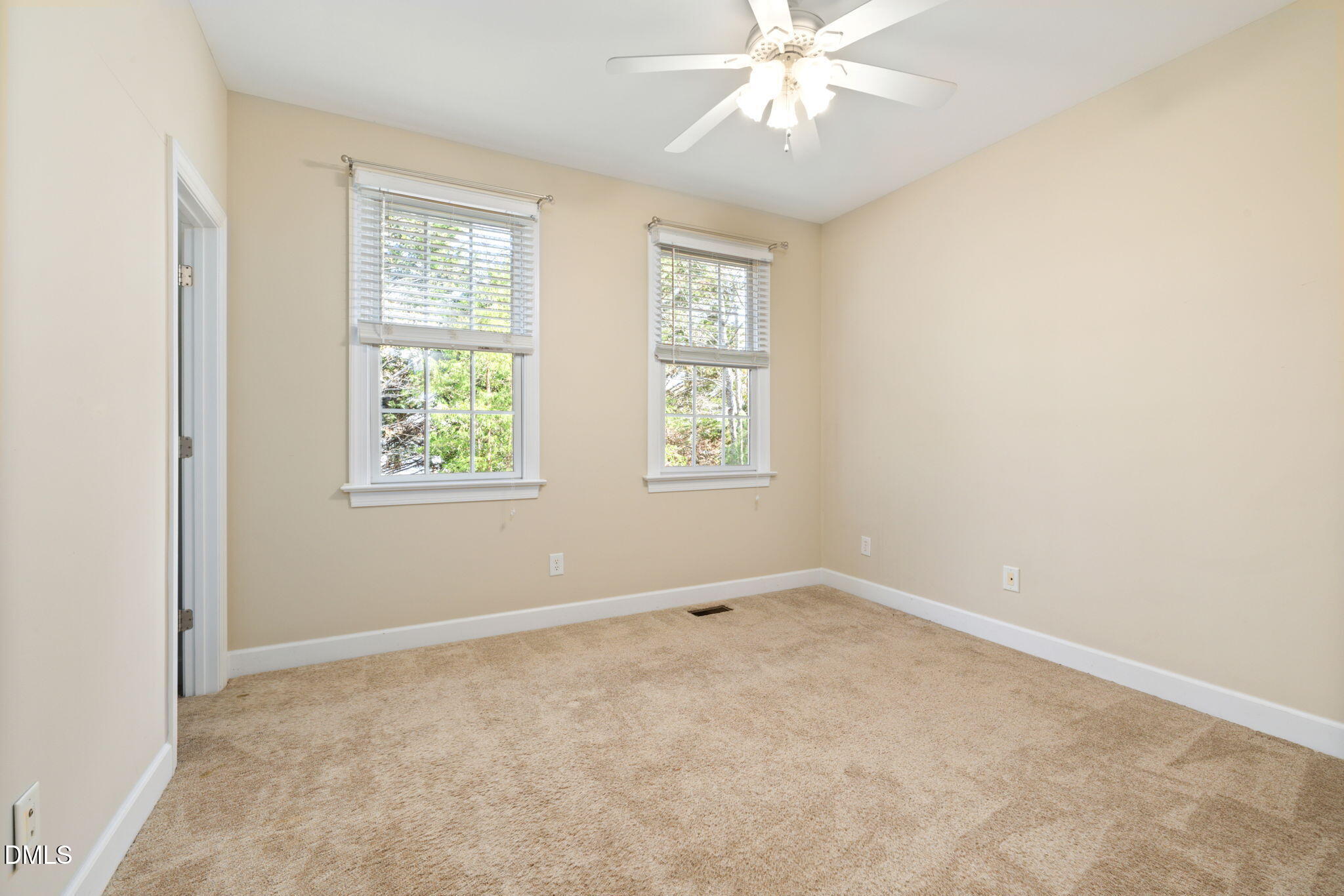 property viewer photo 29