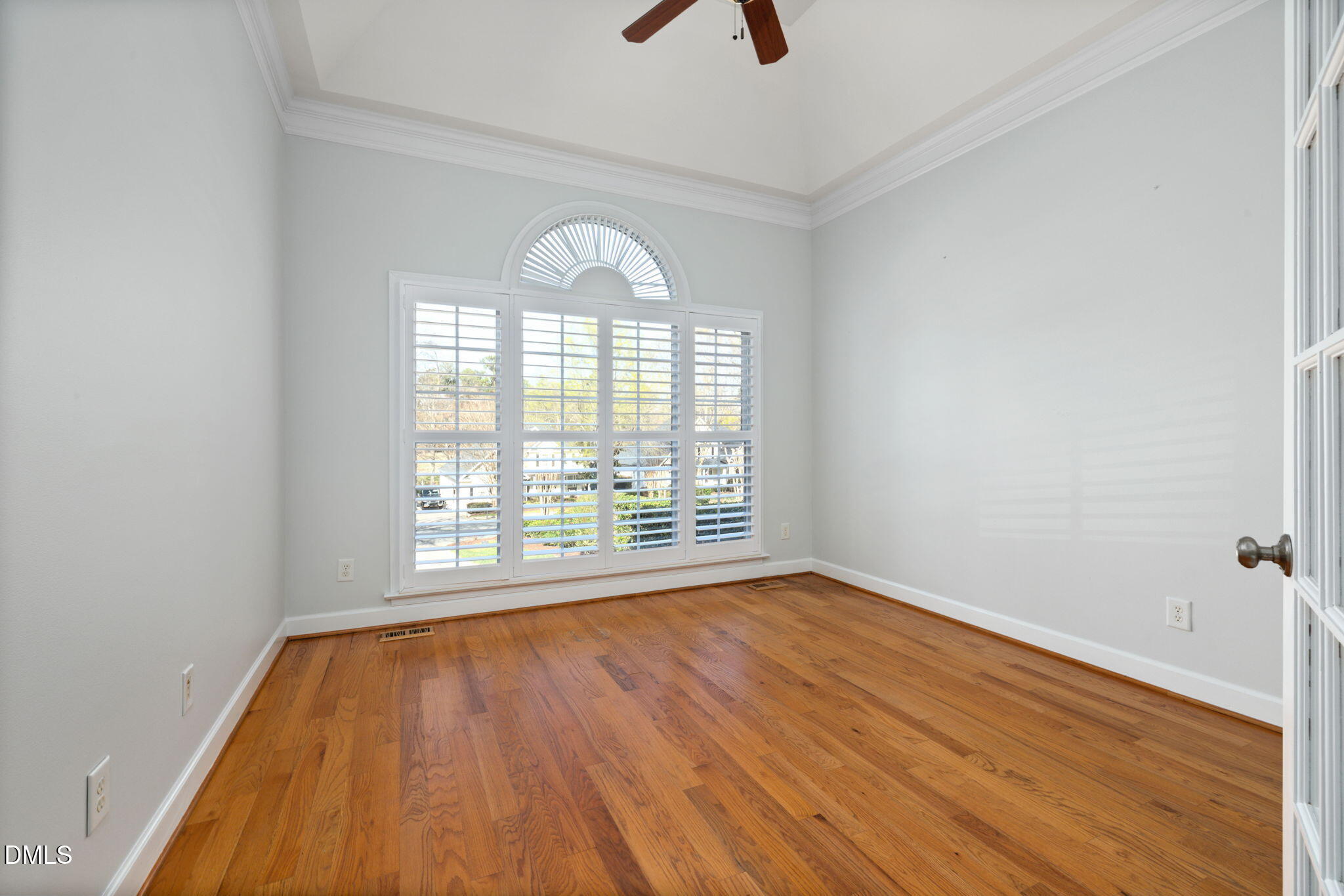 property viewer photo 32