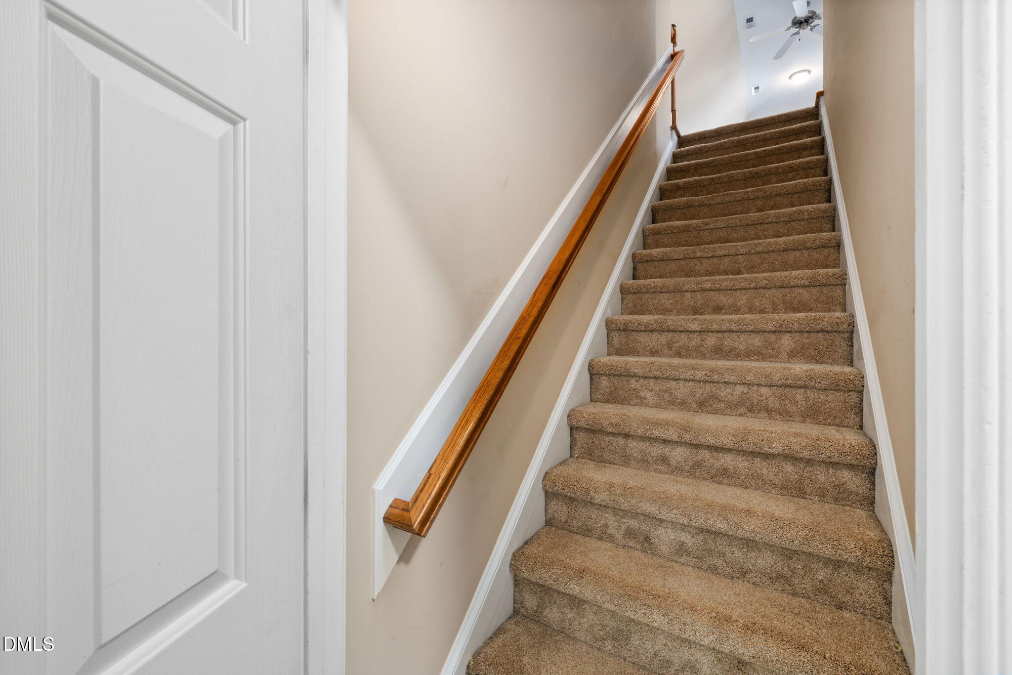 property viewer photo 35