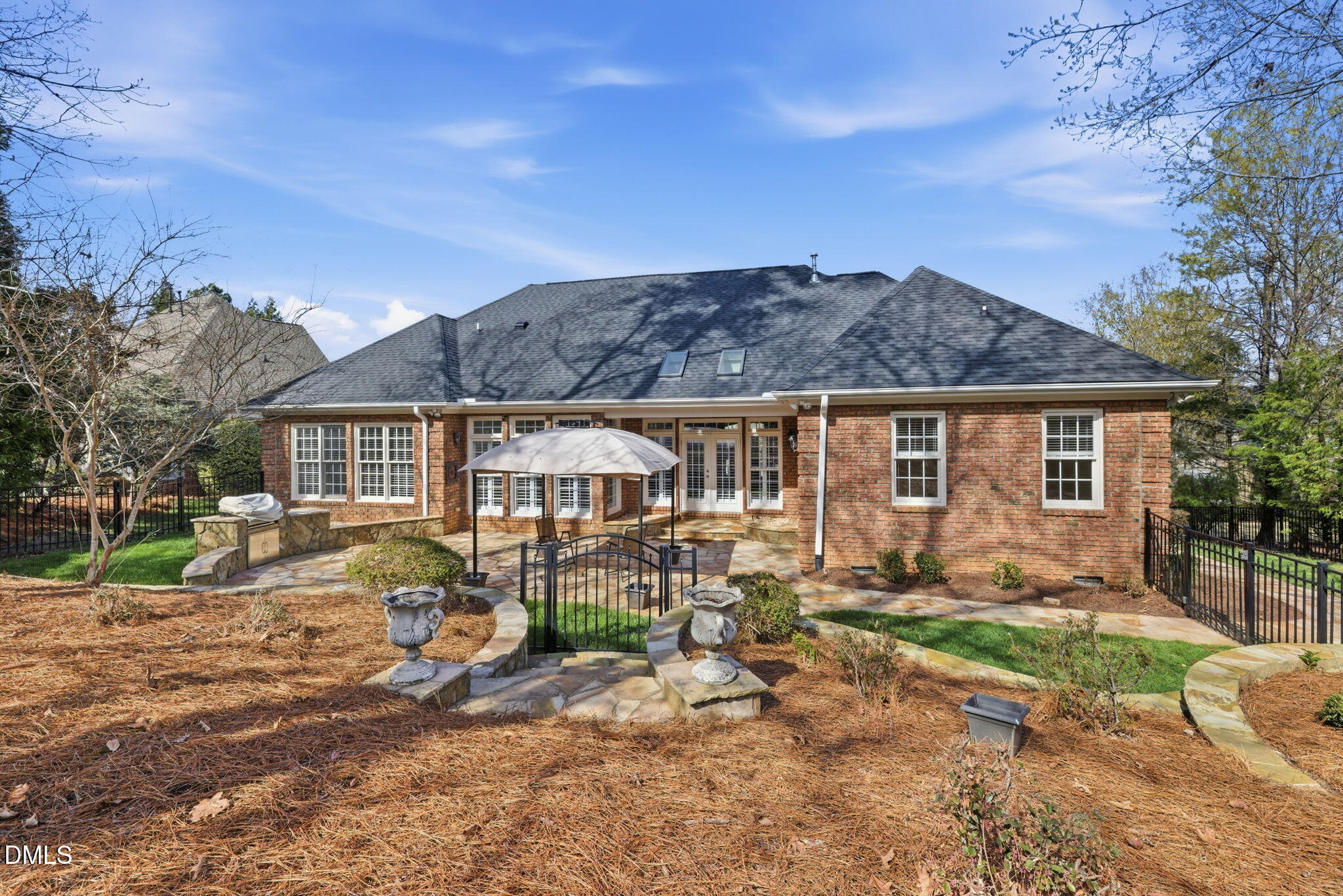 property viewer photo 45