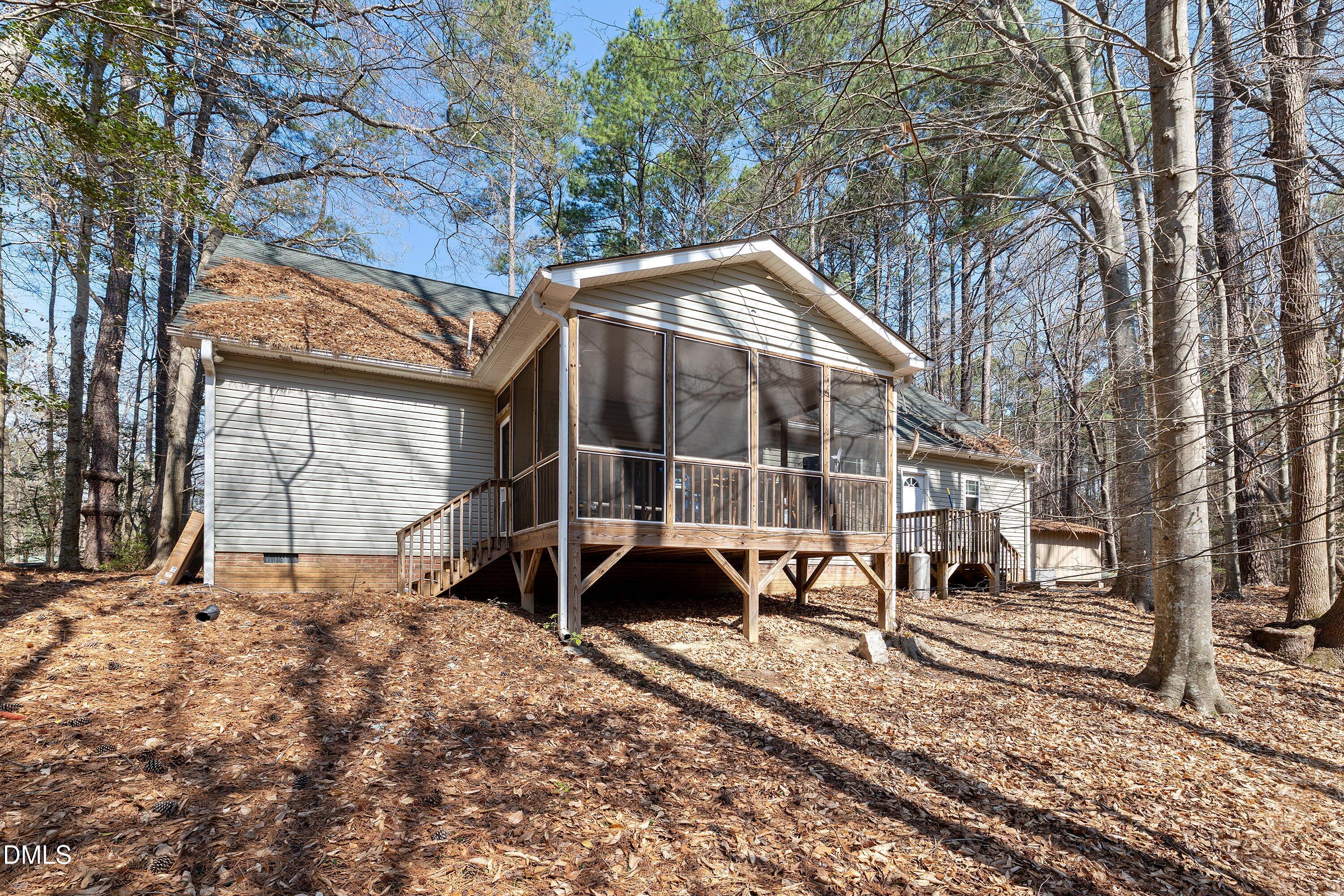 main property photo 16