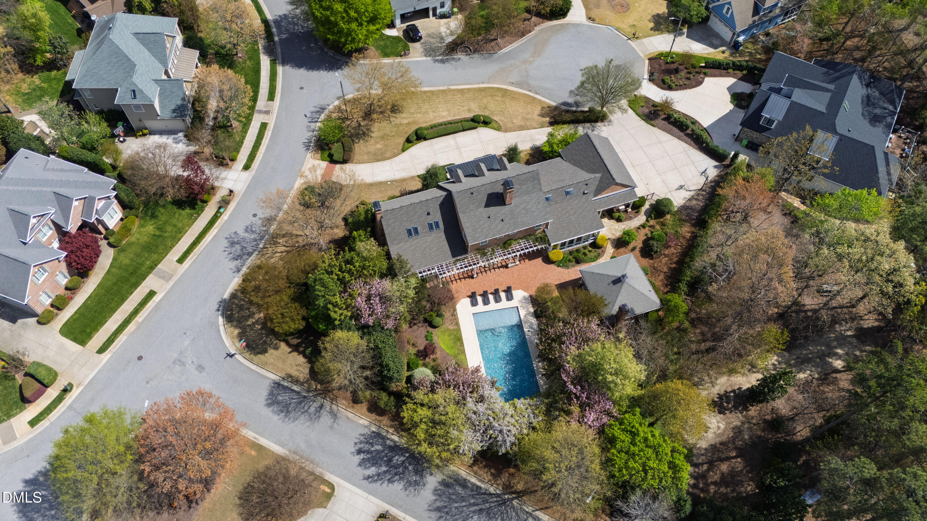 main property photo 77