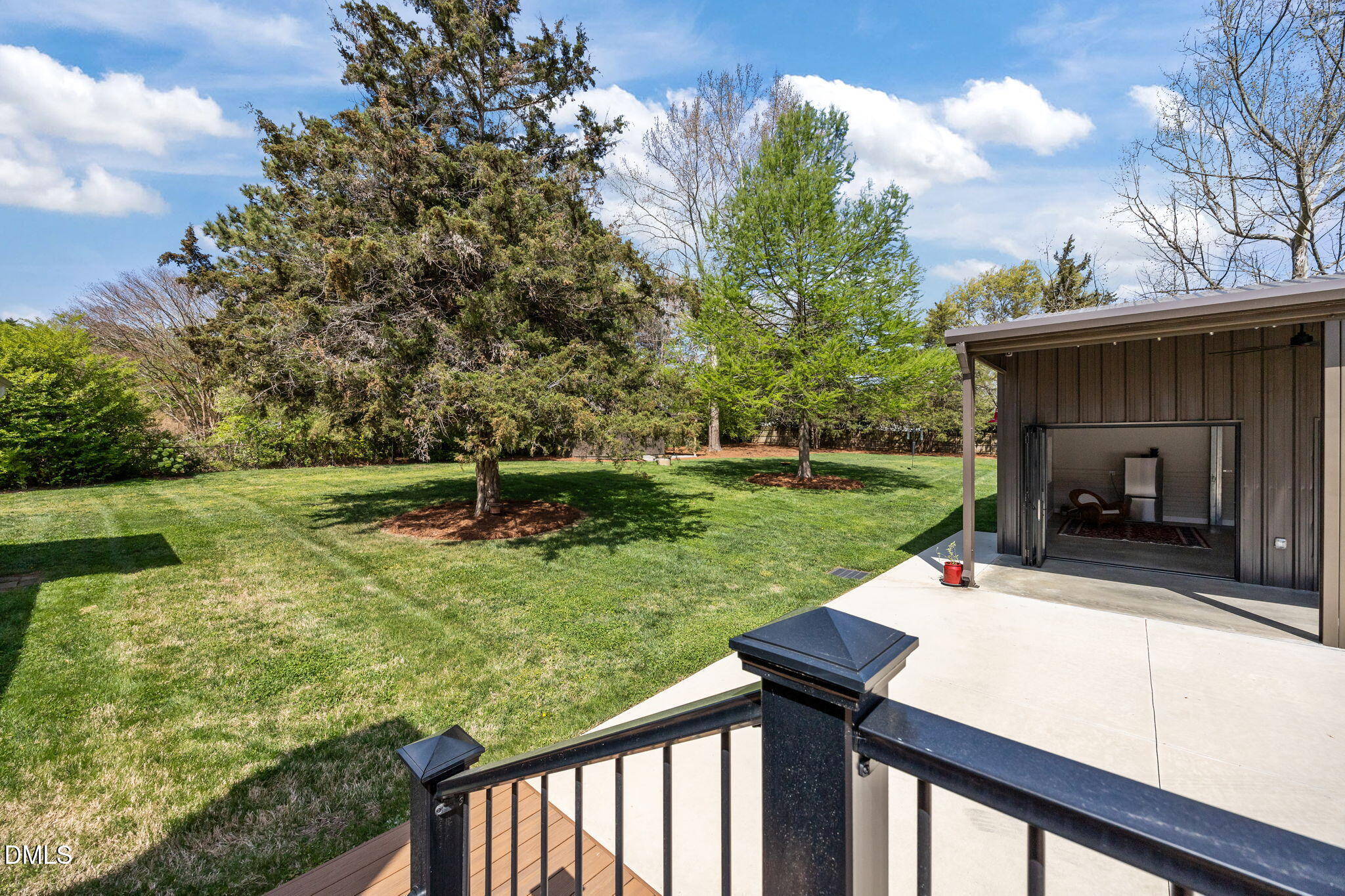 main property photo 22