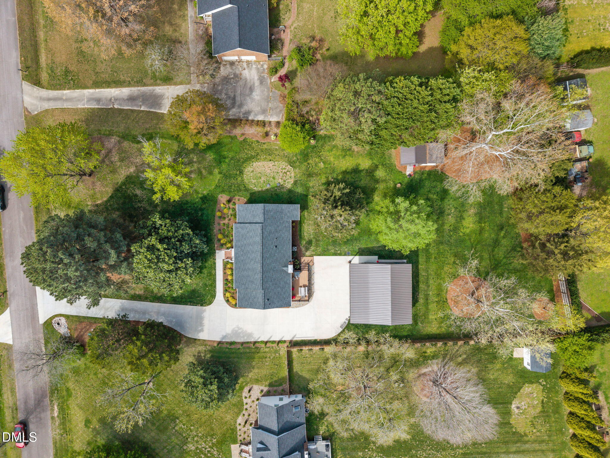 main property photo 31