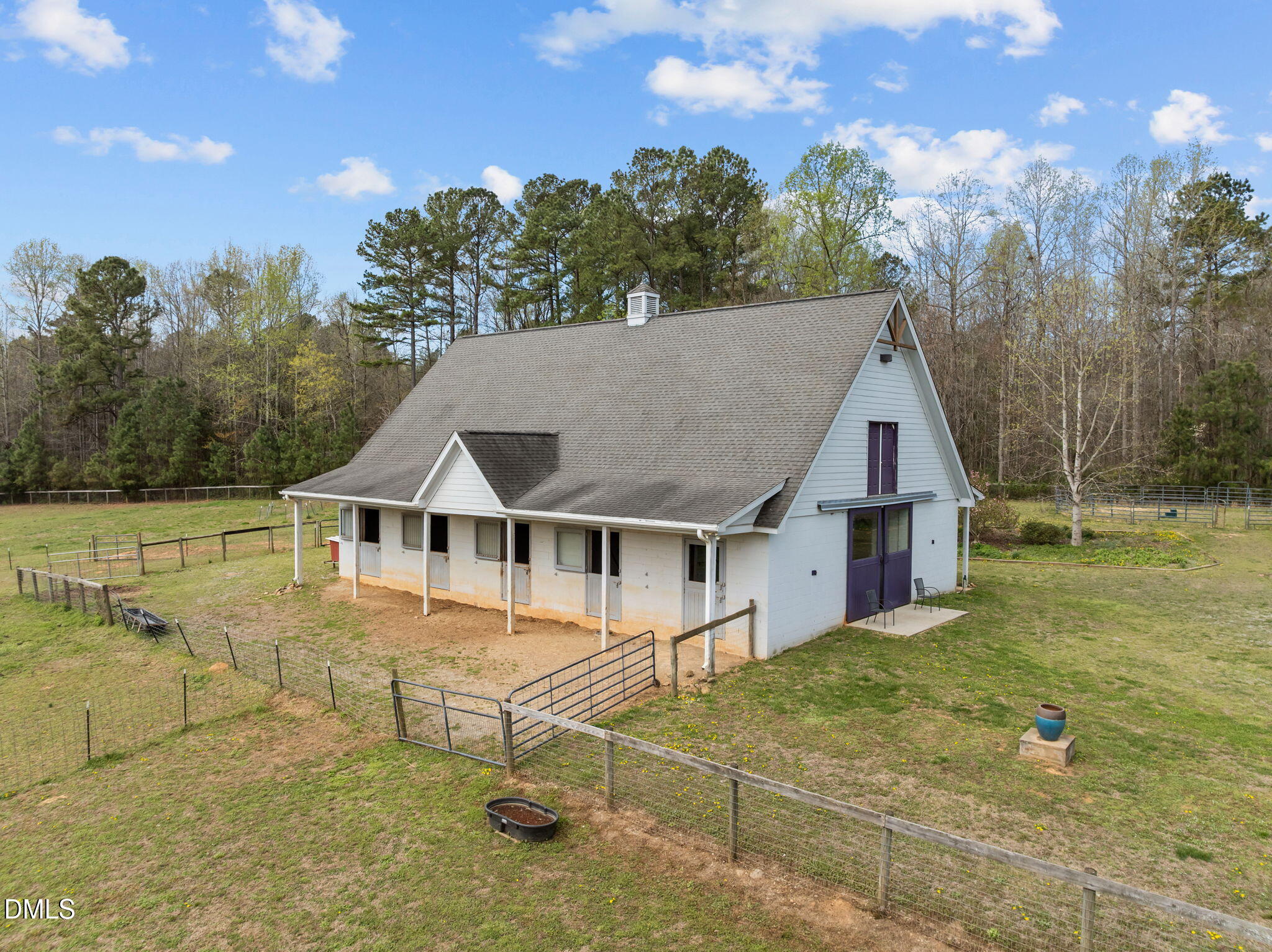 main property photo 45