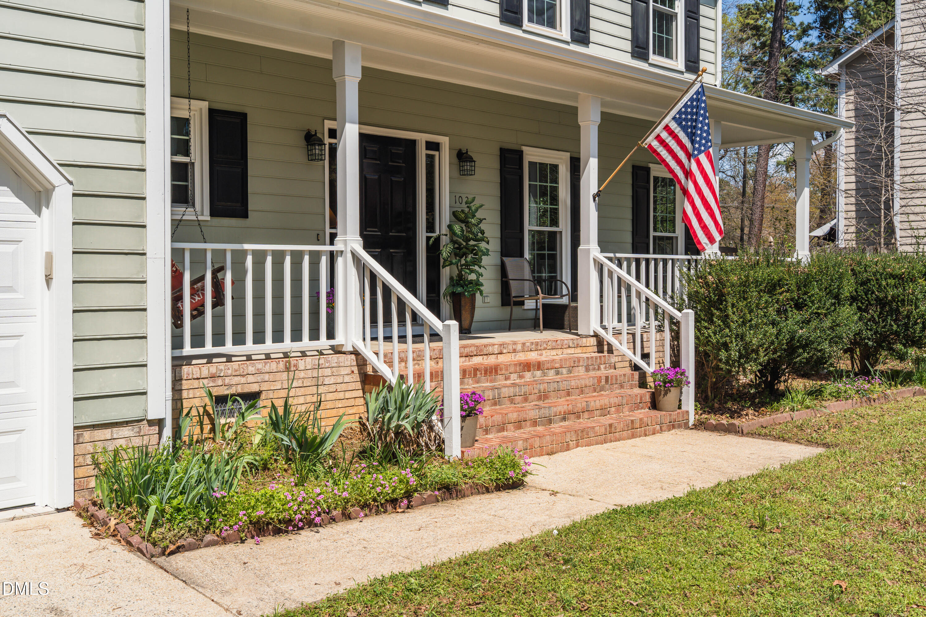 main property photo 33