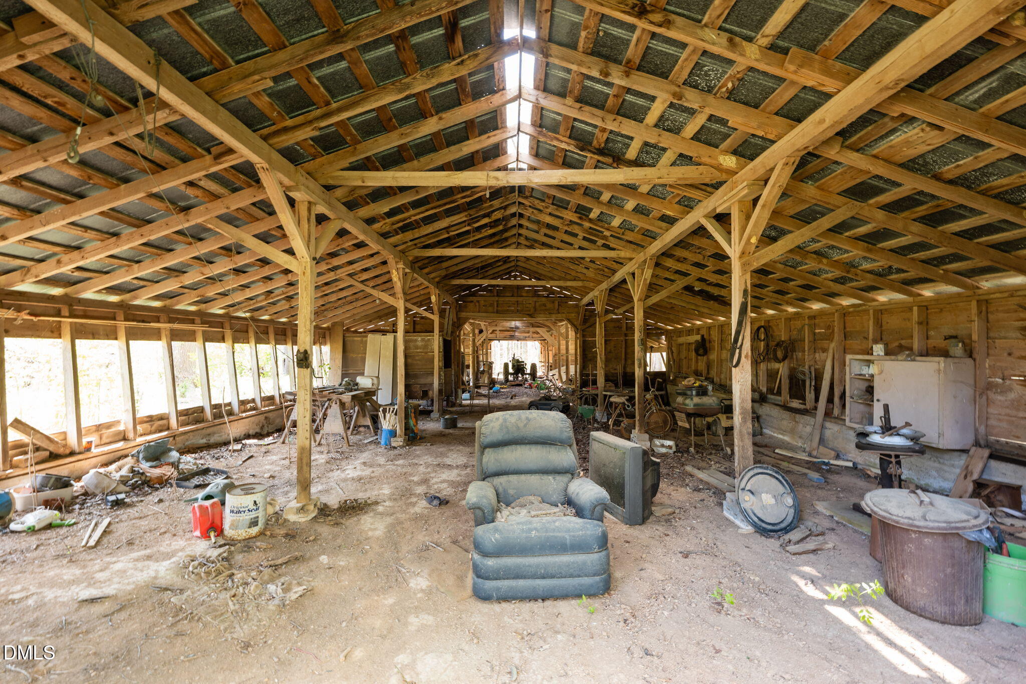 main property photo 11