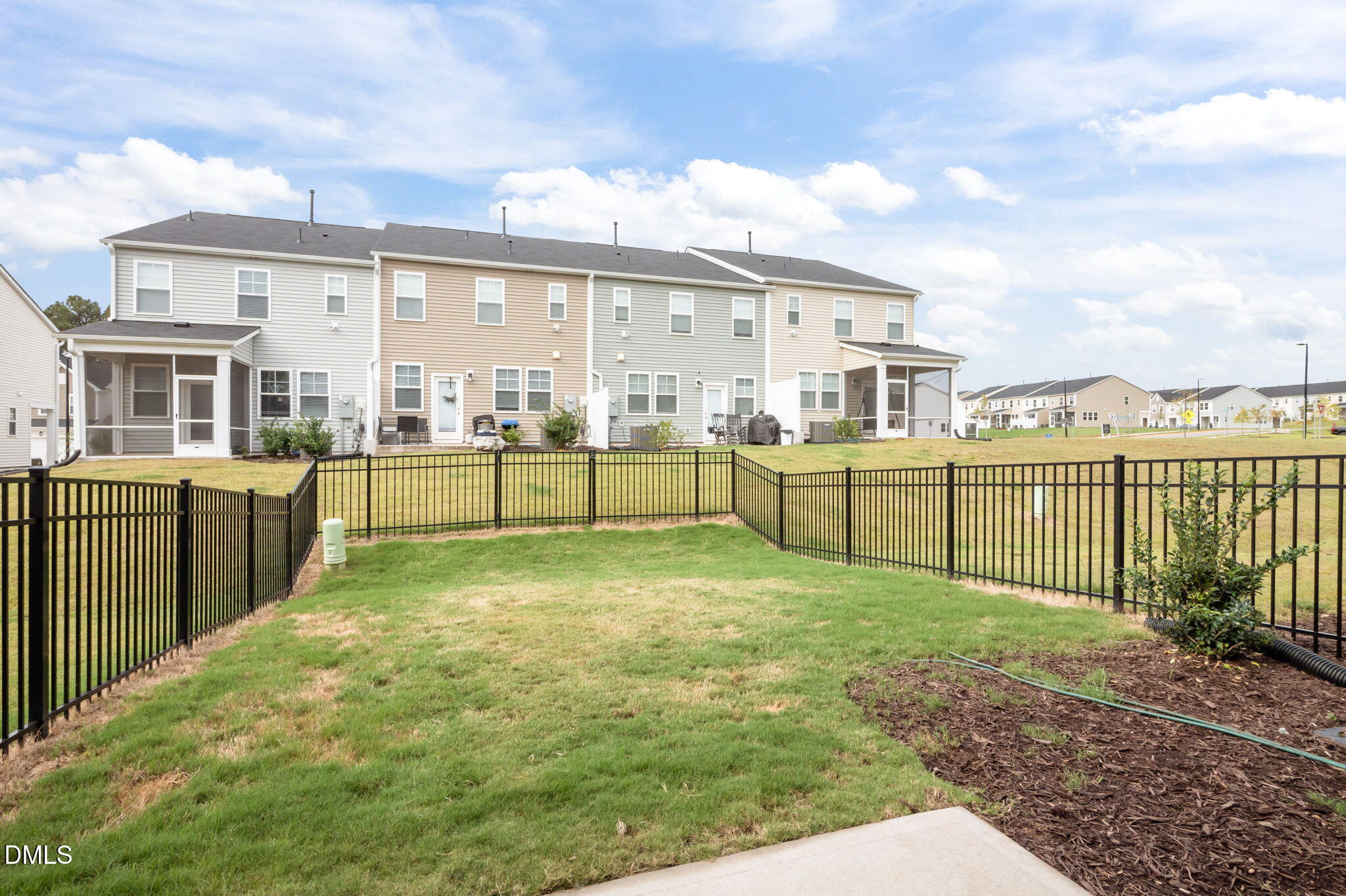 main property photo 27