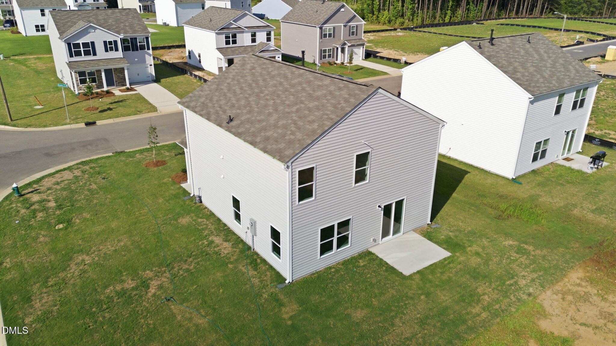 main property photo 33