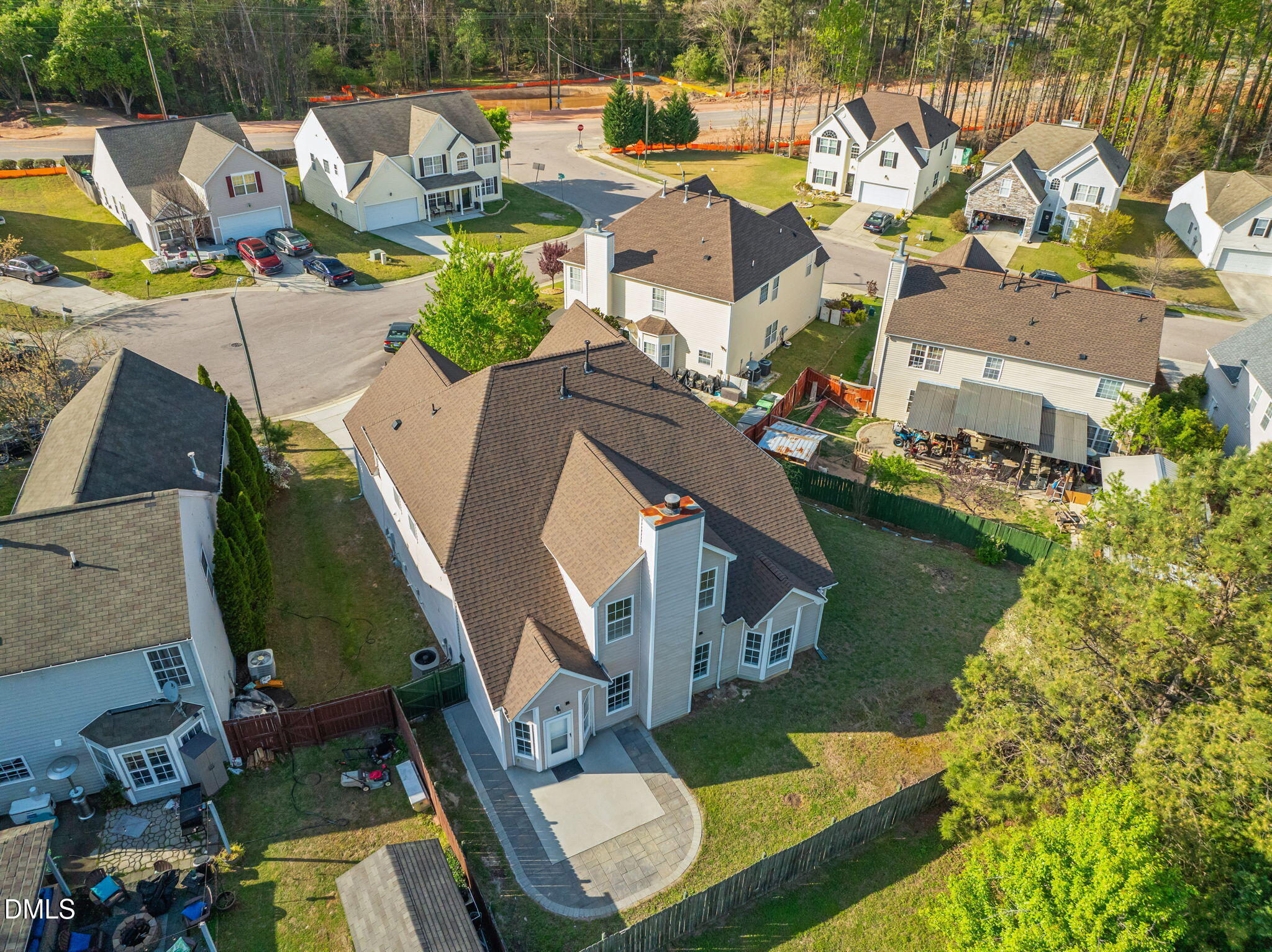 main property photo 50