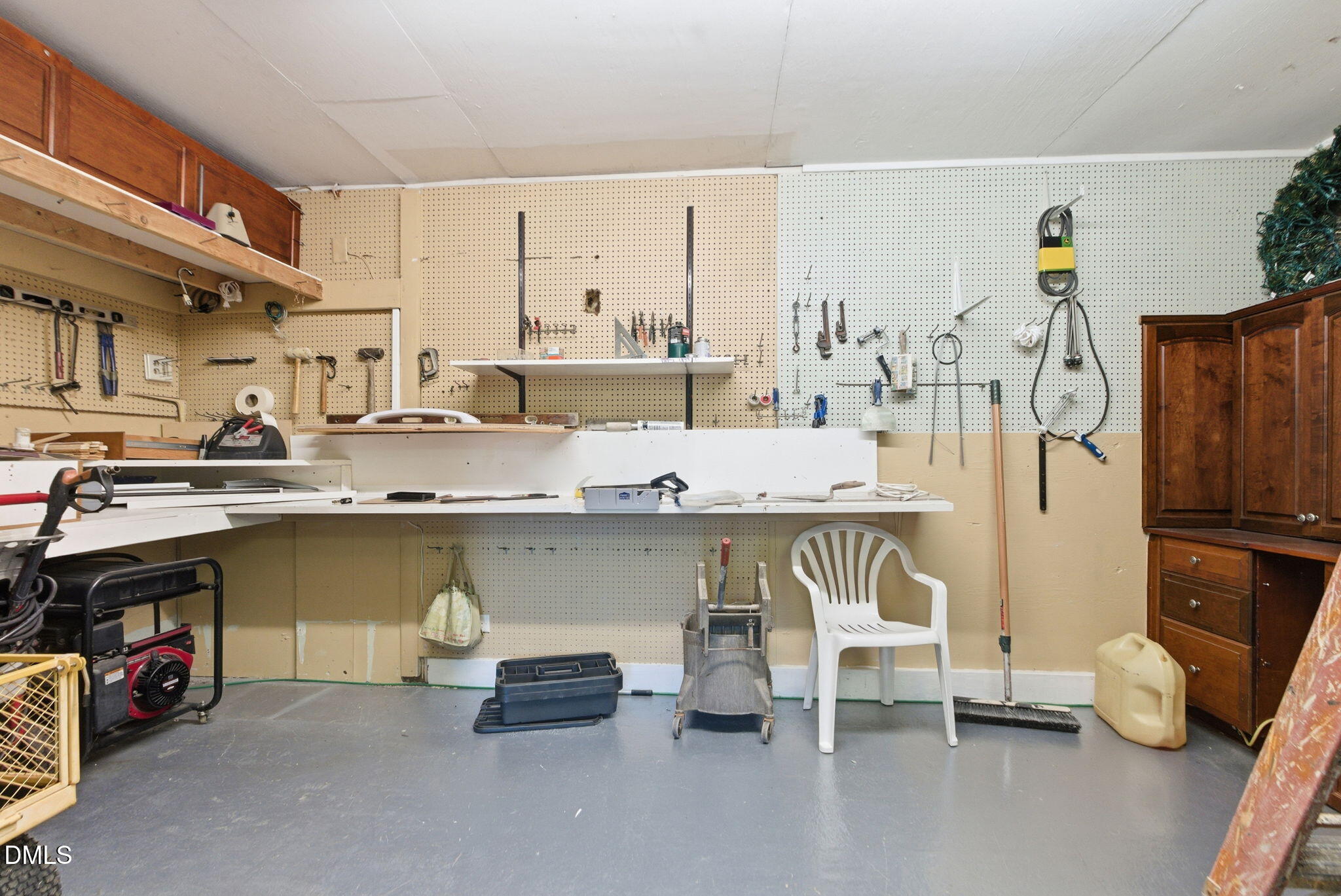 main property photo 49