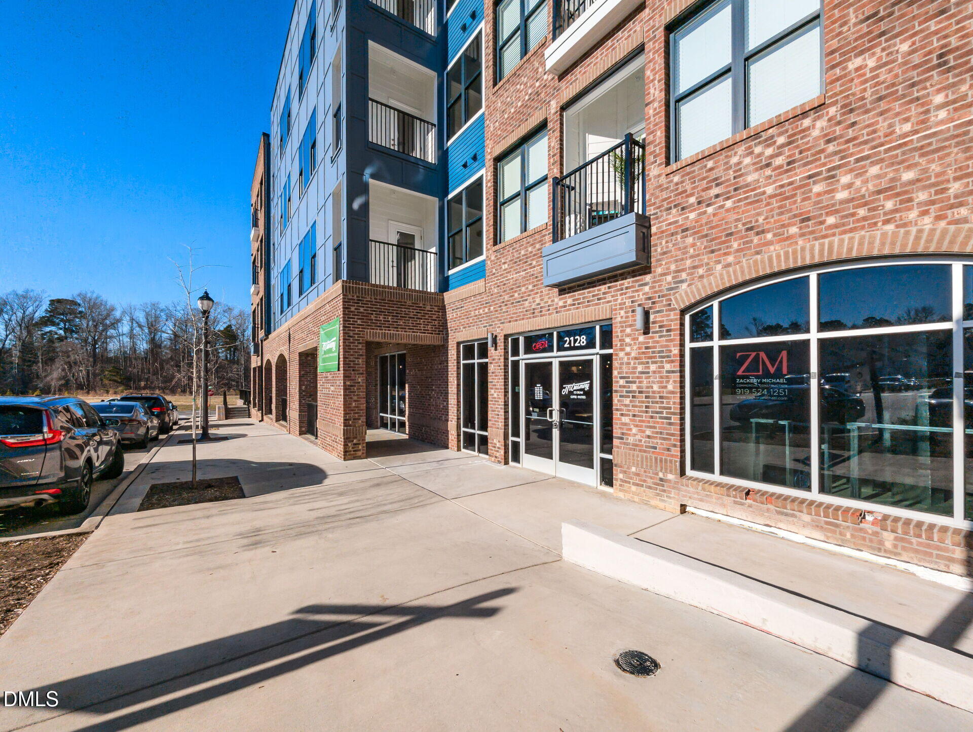 main property photo 28