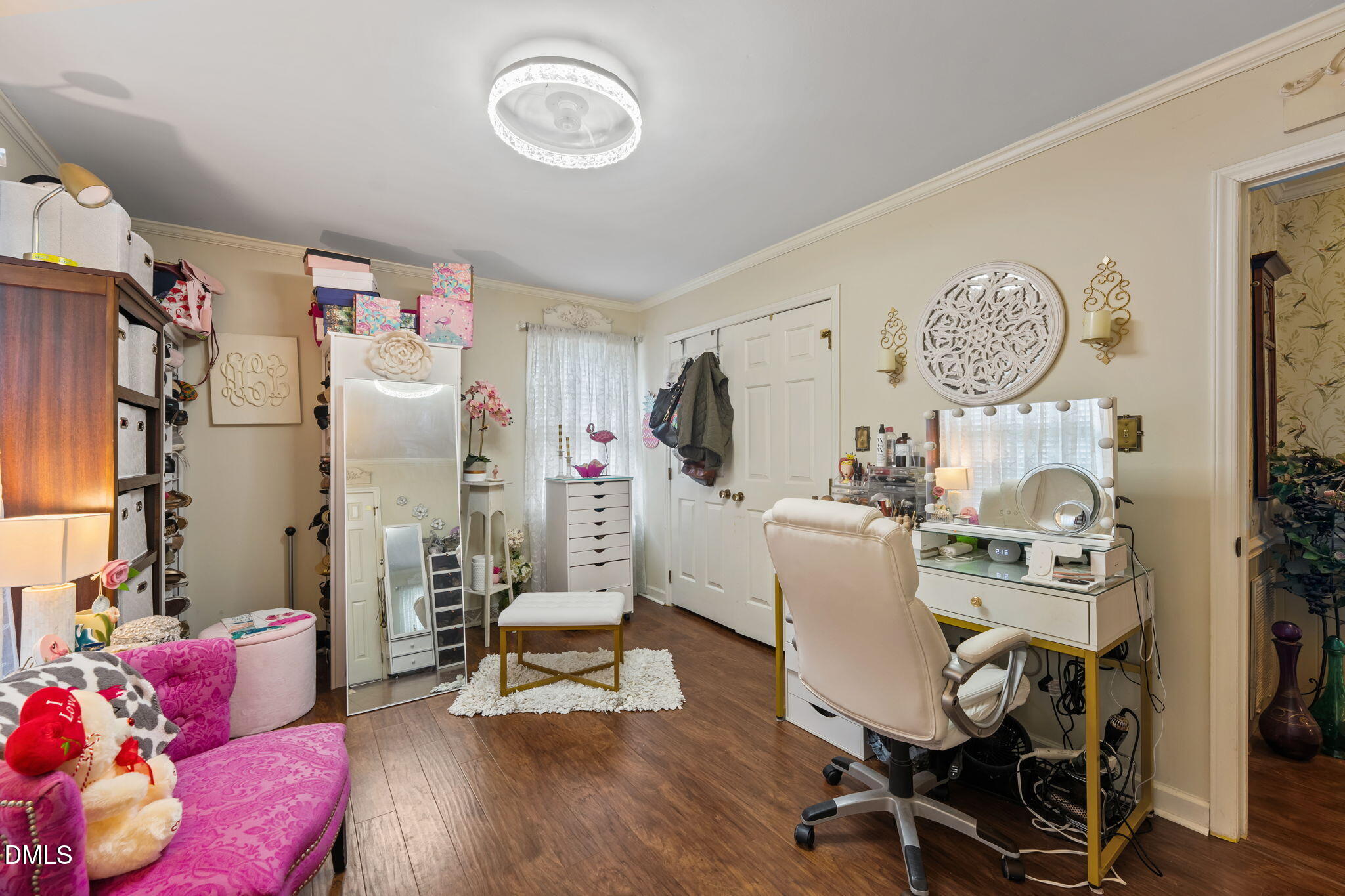 main property photo 28