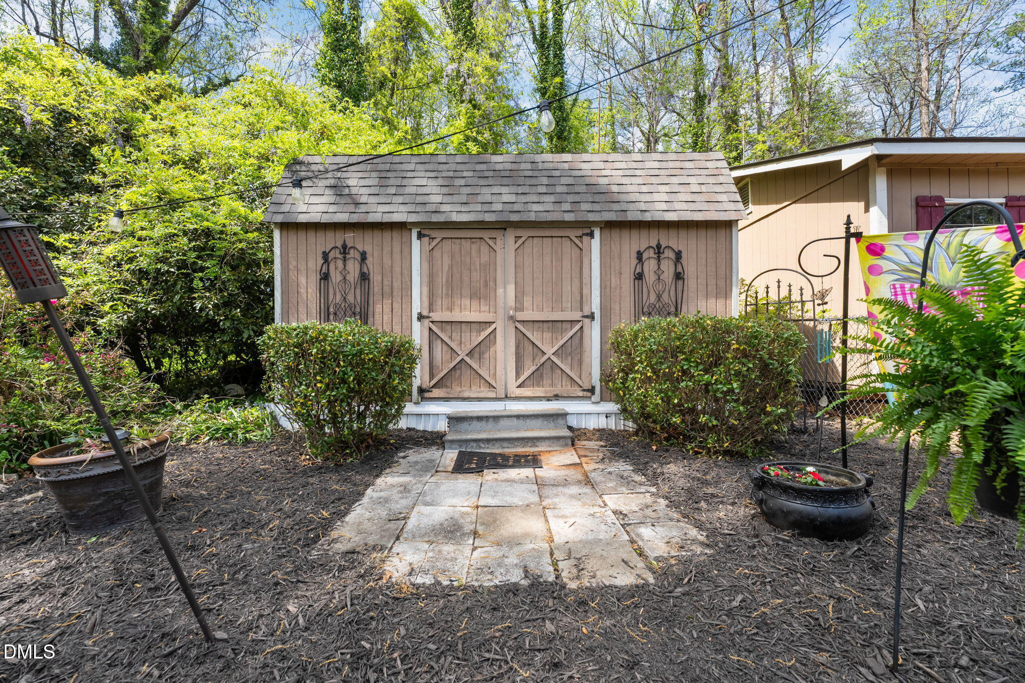 main property photo 41