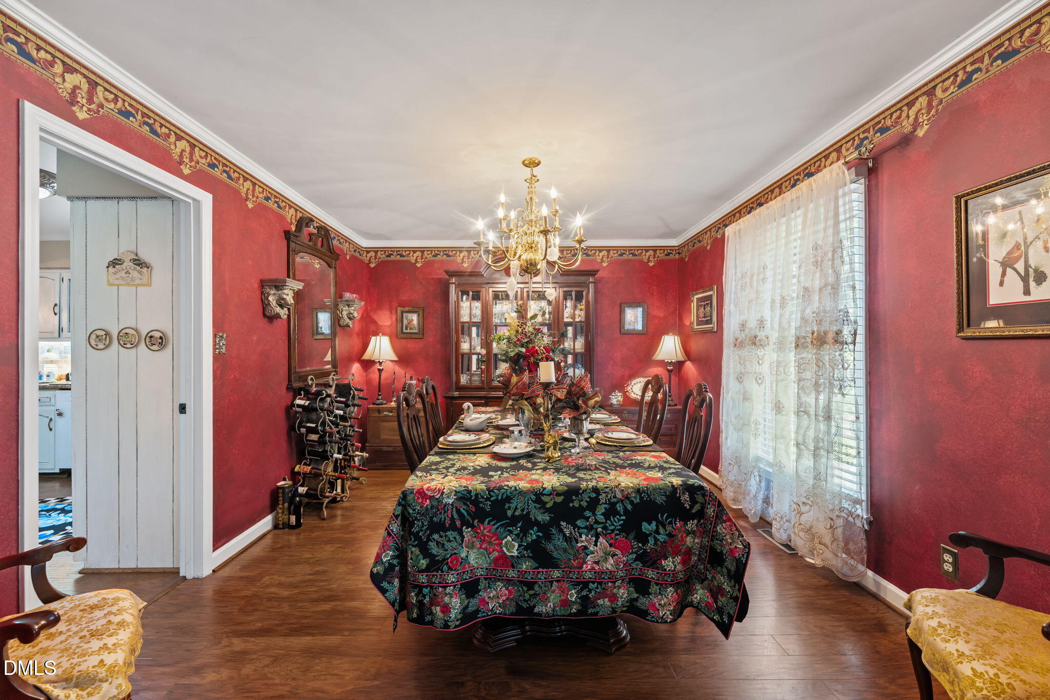 main property photo 6