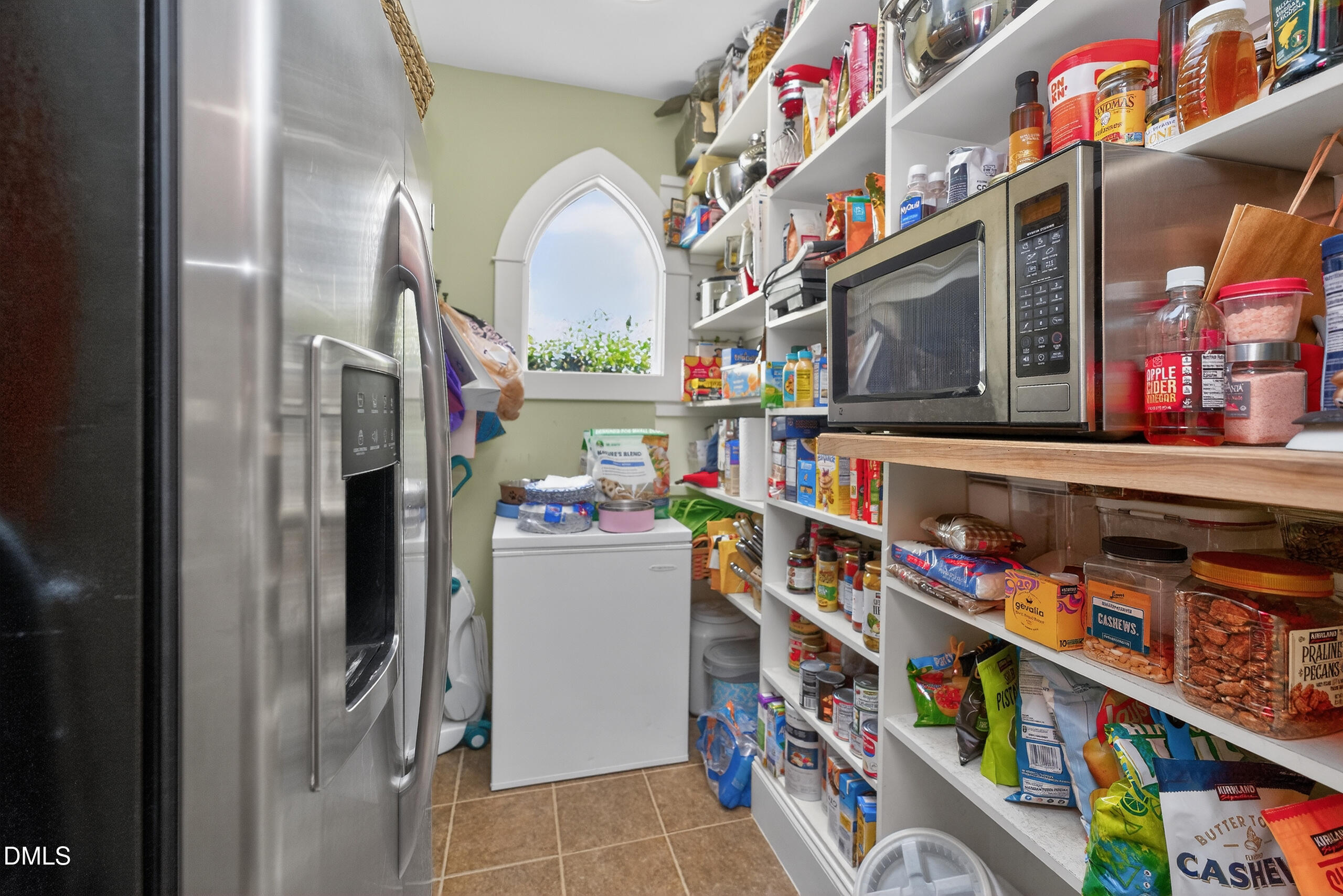 main property photo 27