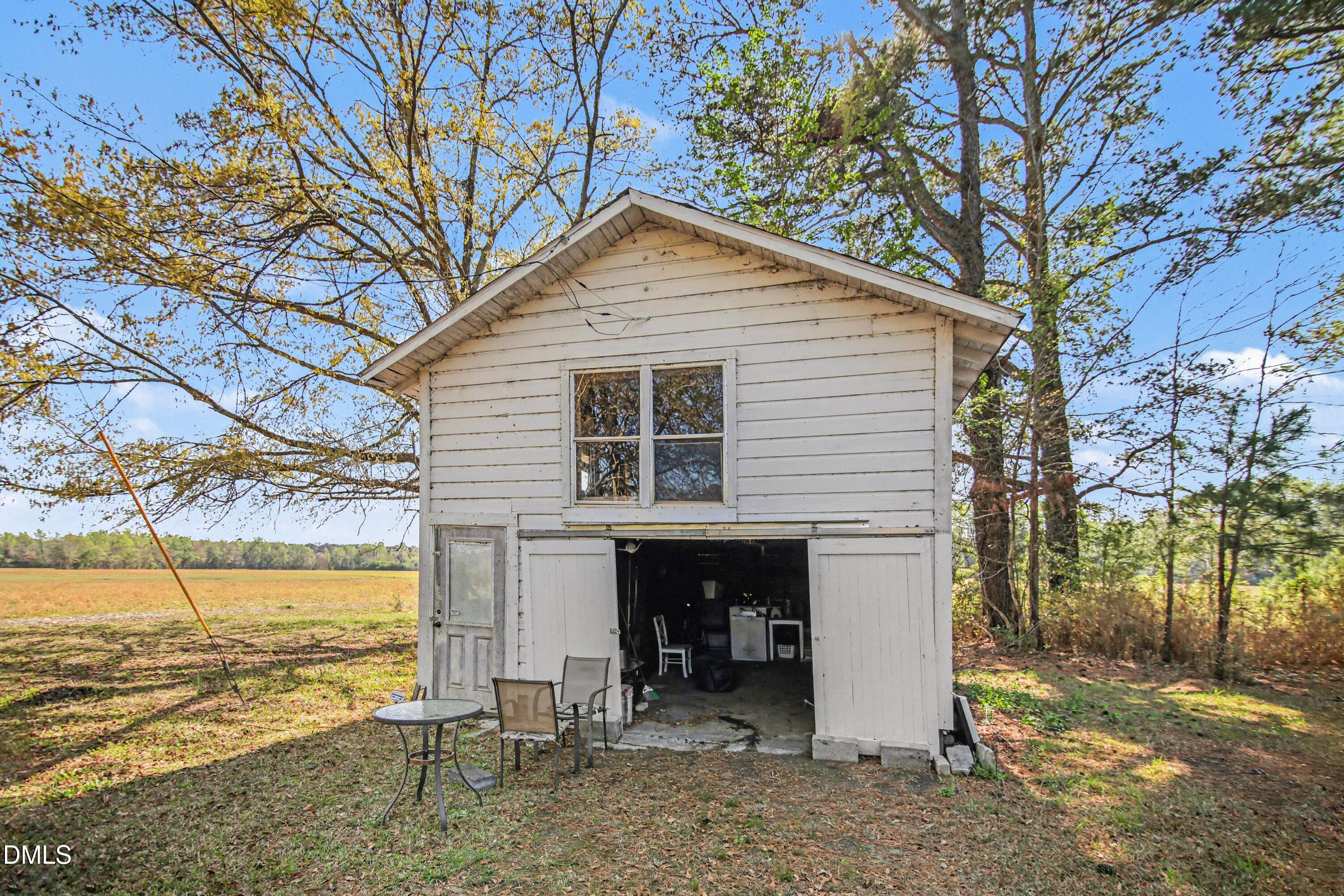 main property photo 18