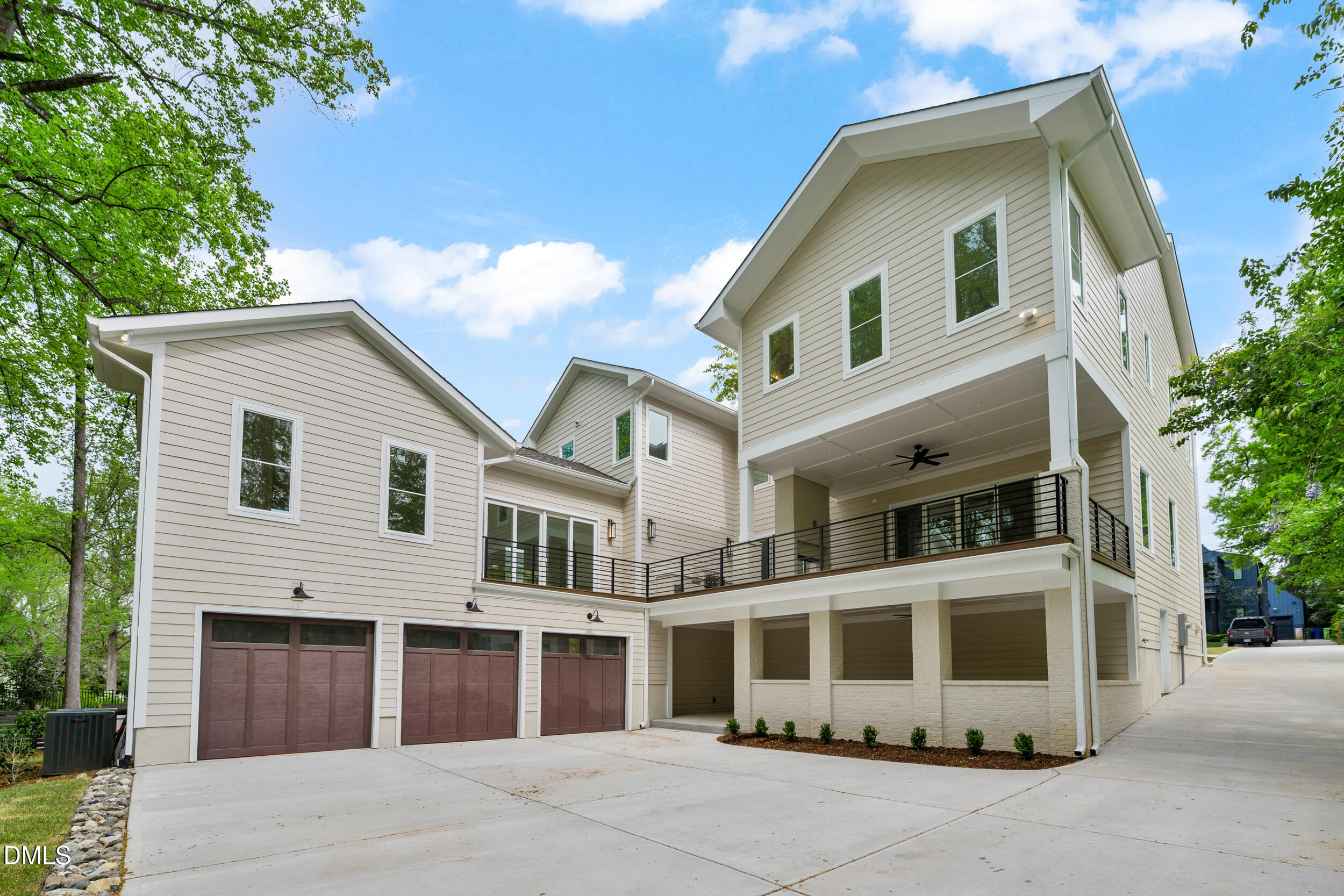 main property photo 59