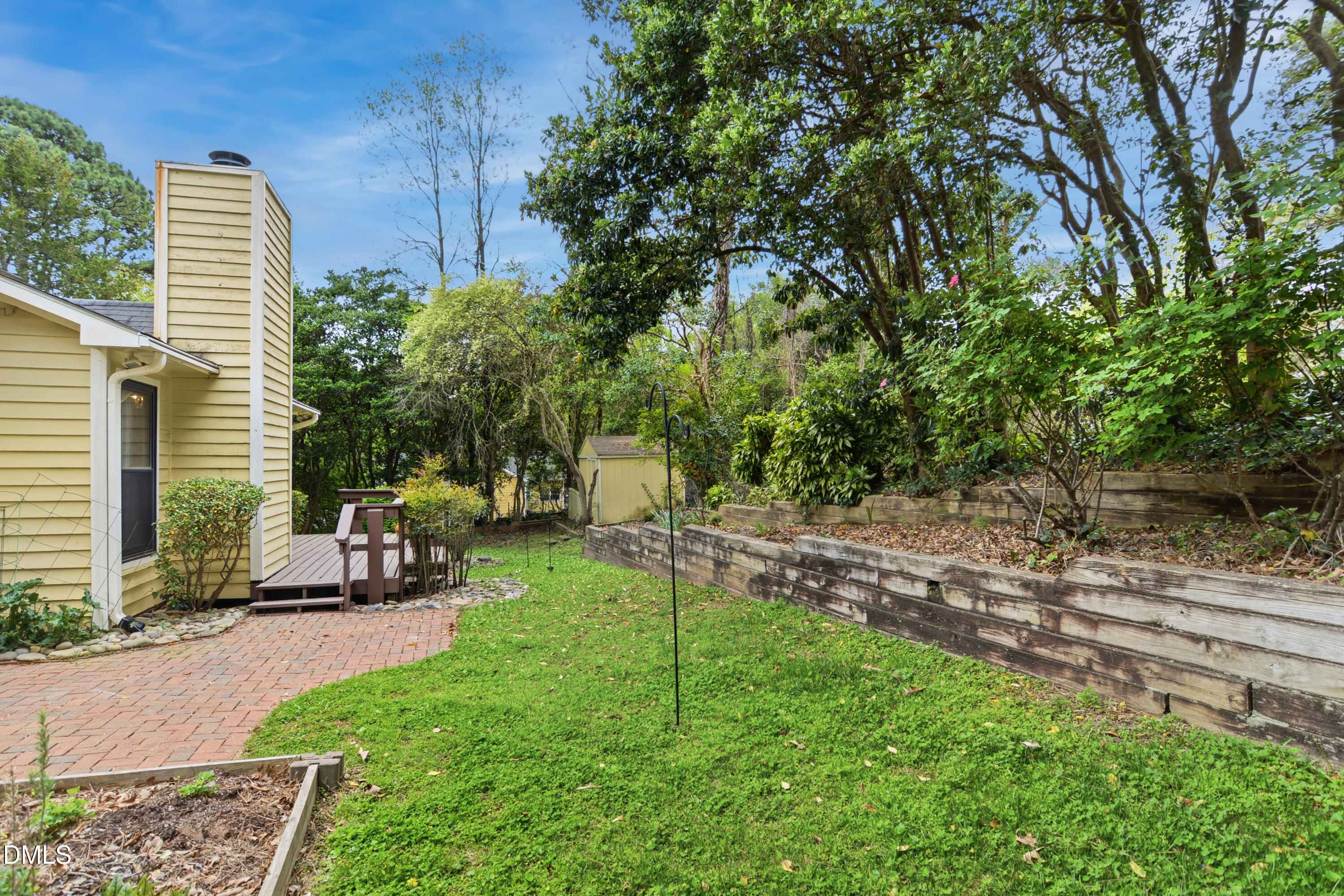 main property photo 24
