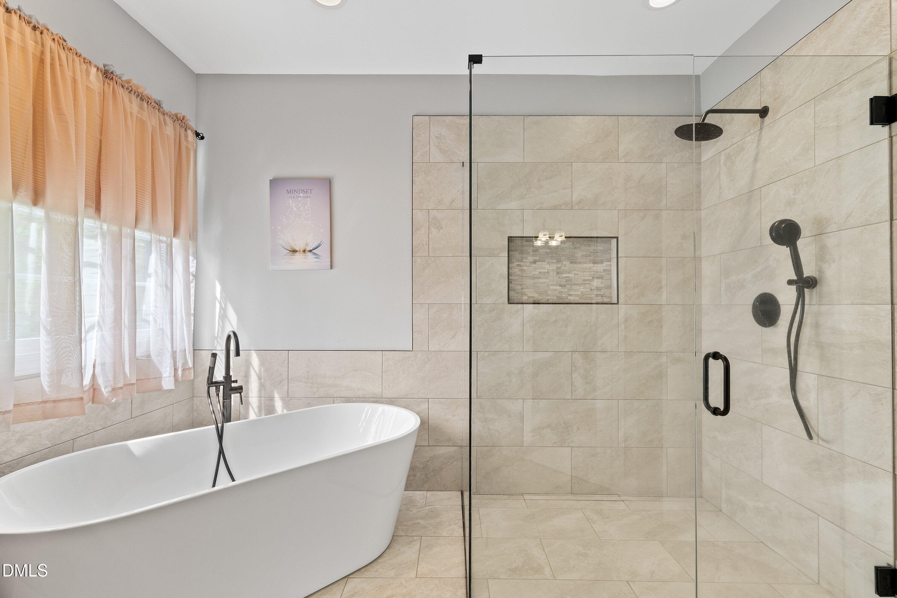 property viewer photo 25