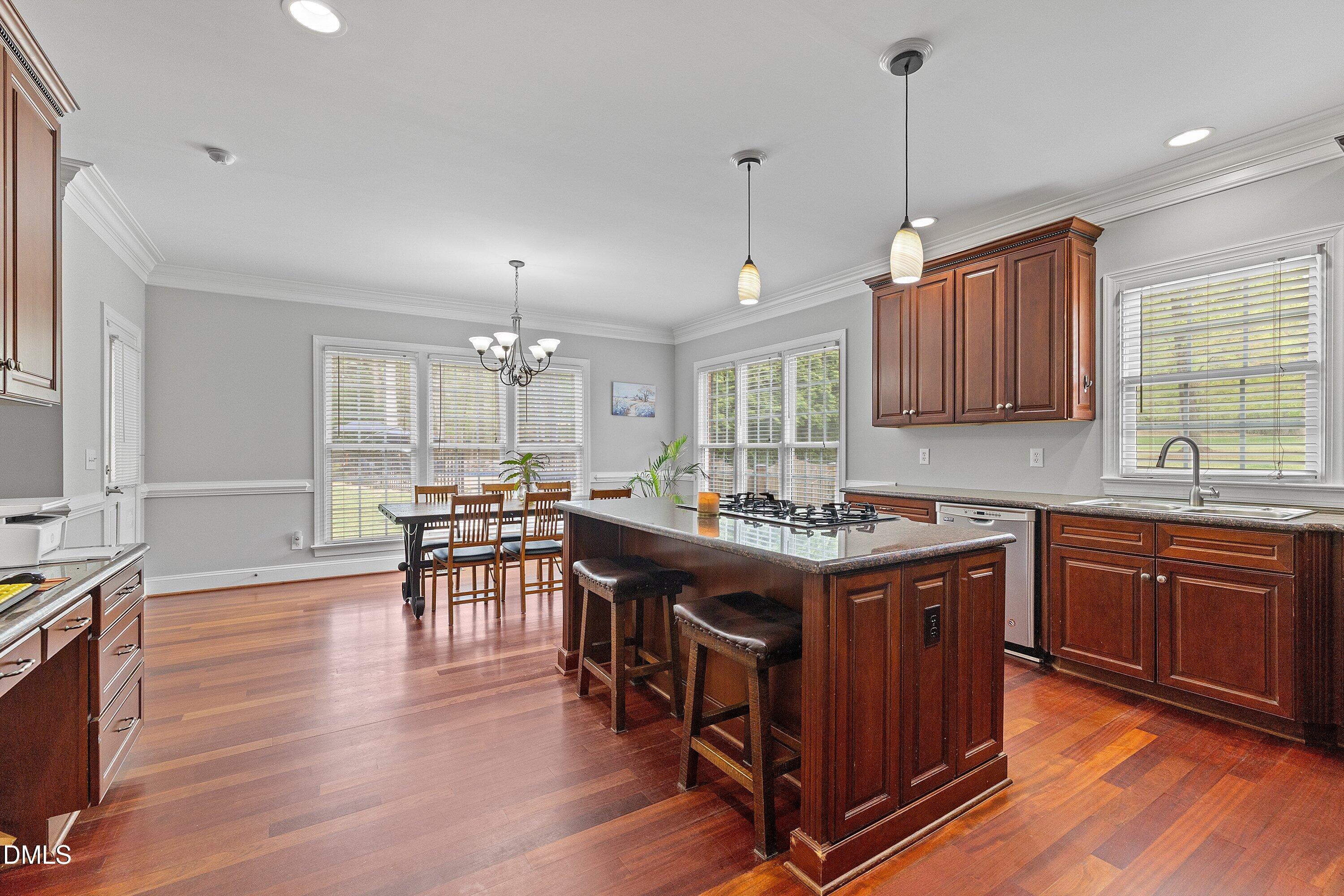 property viewer photo 32