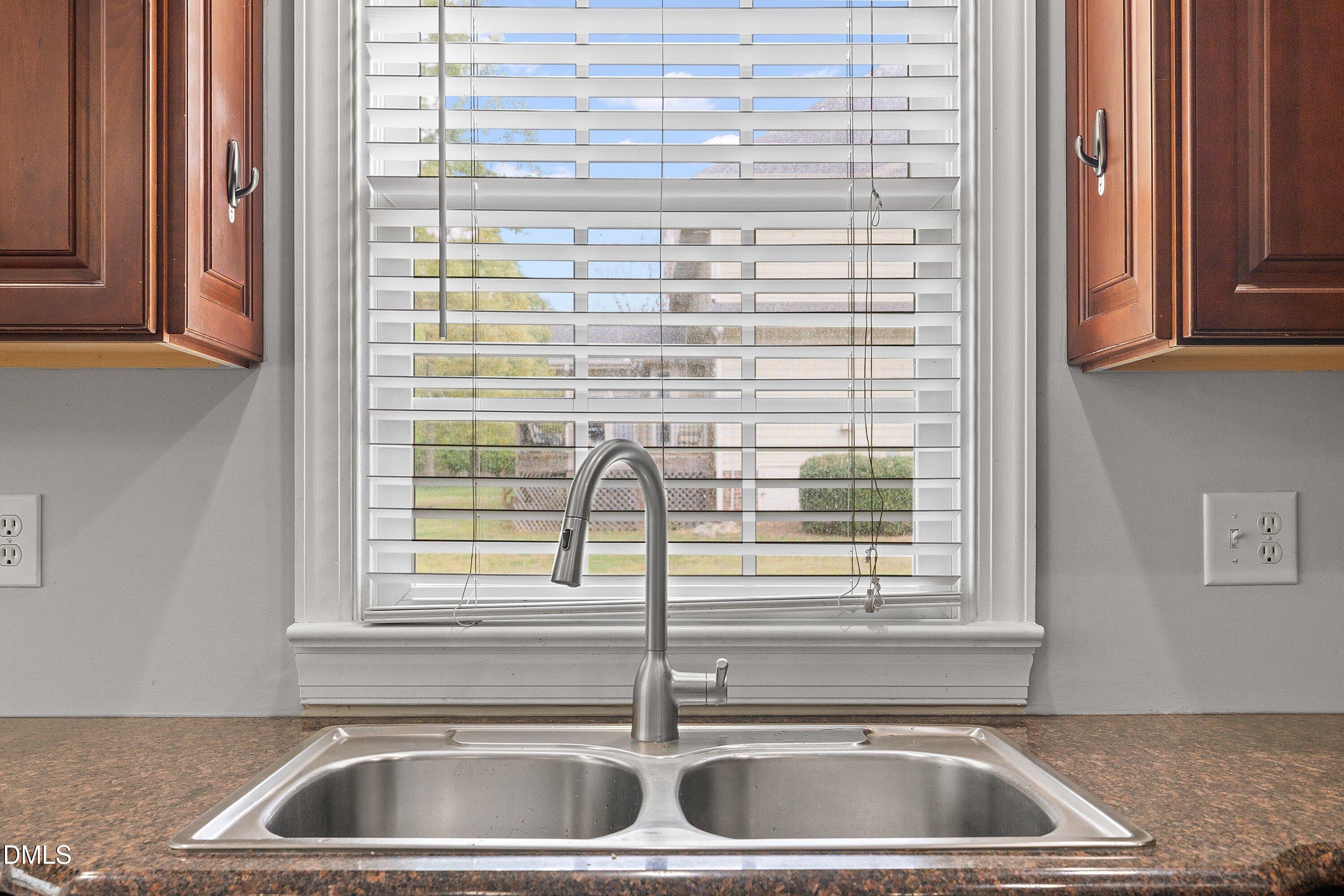 property viewer photo 37