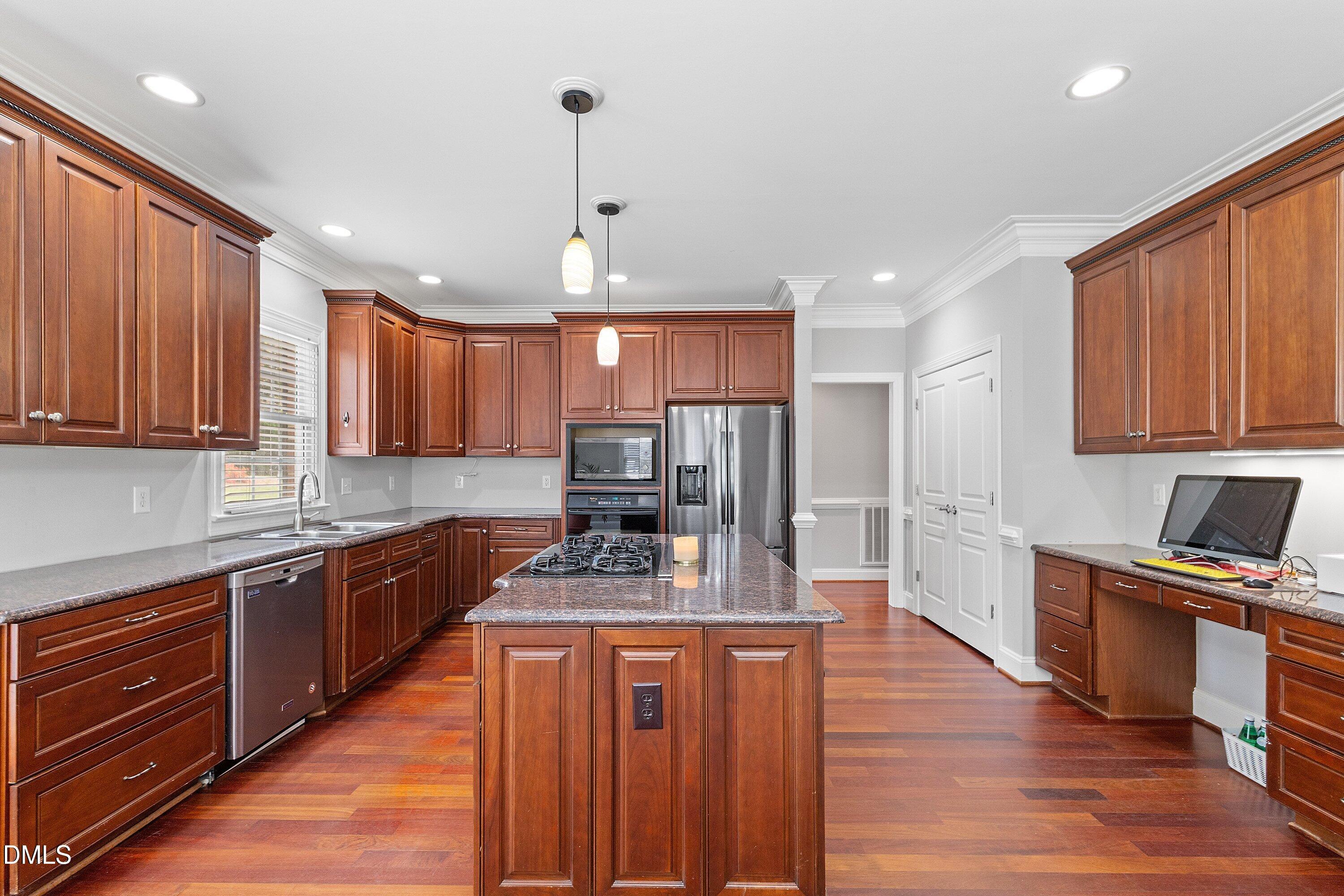 property viewer photo 38