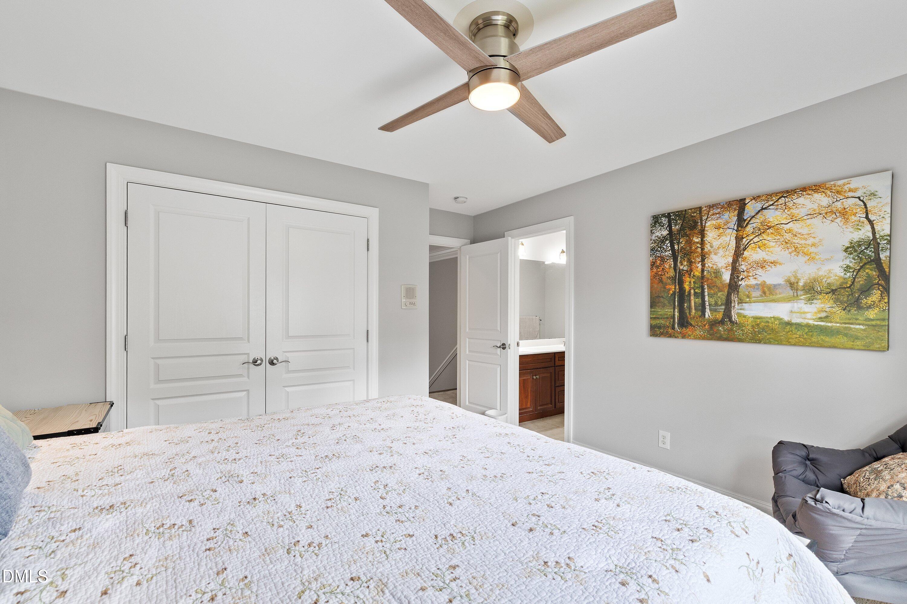 property viewer photo 45
