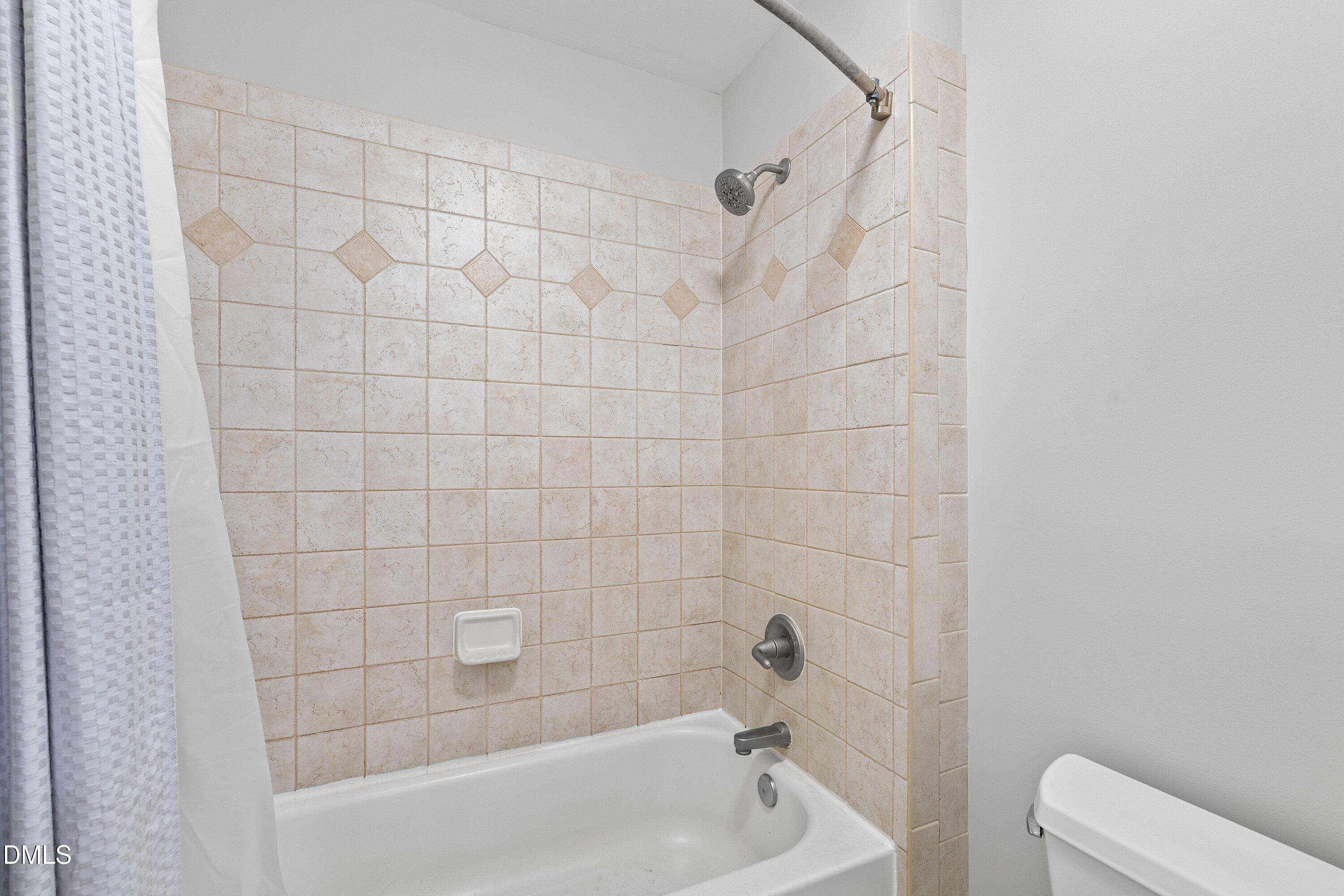 property viewer photo 48
