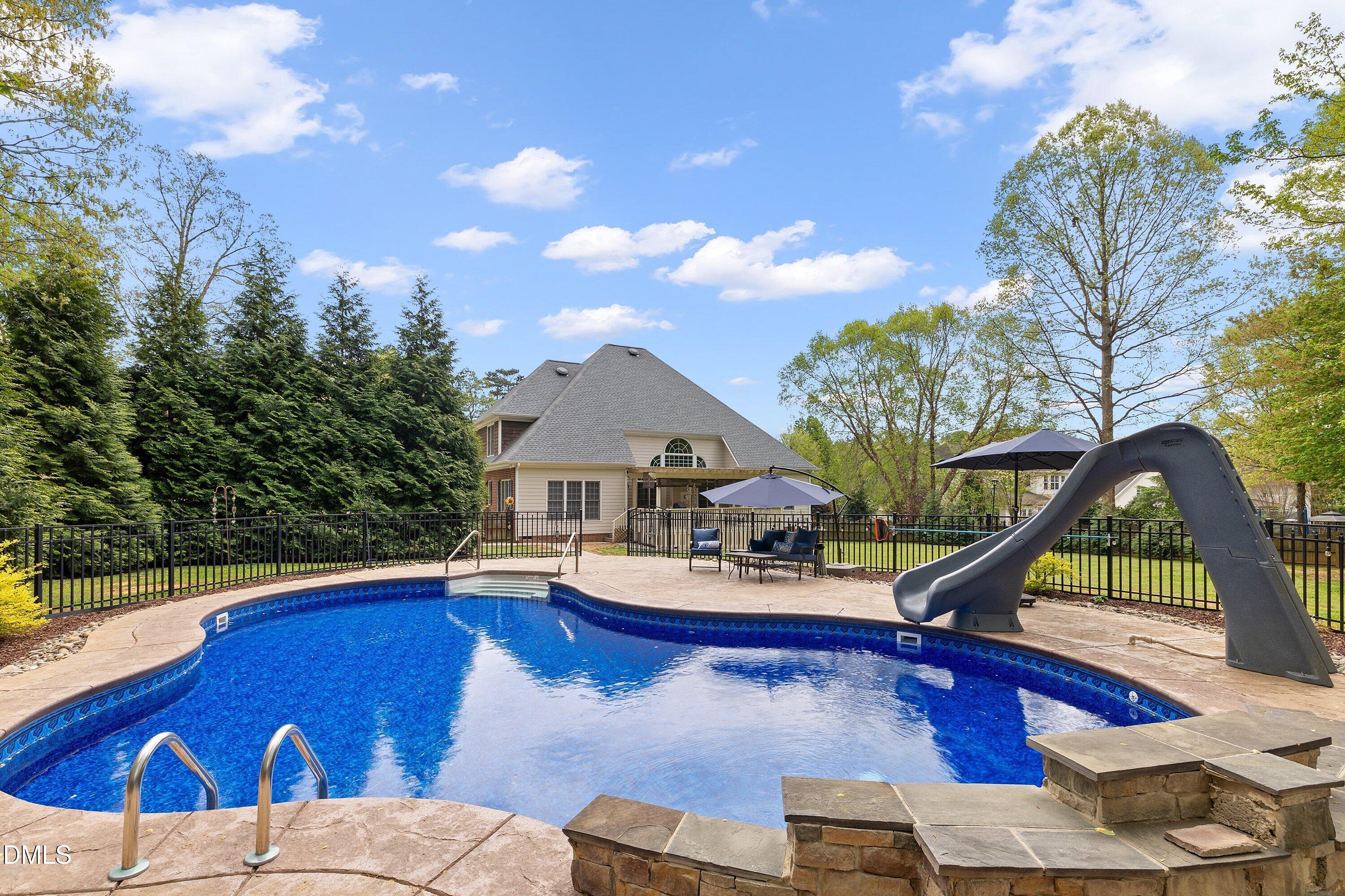 property viewer photo 64