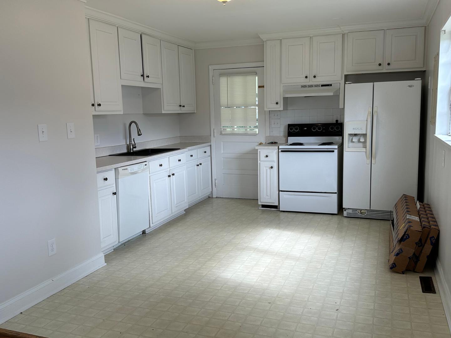 property viewer photo 3