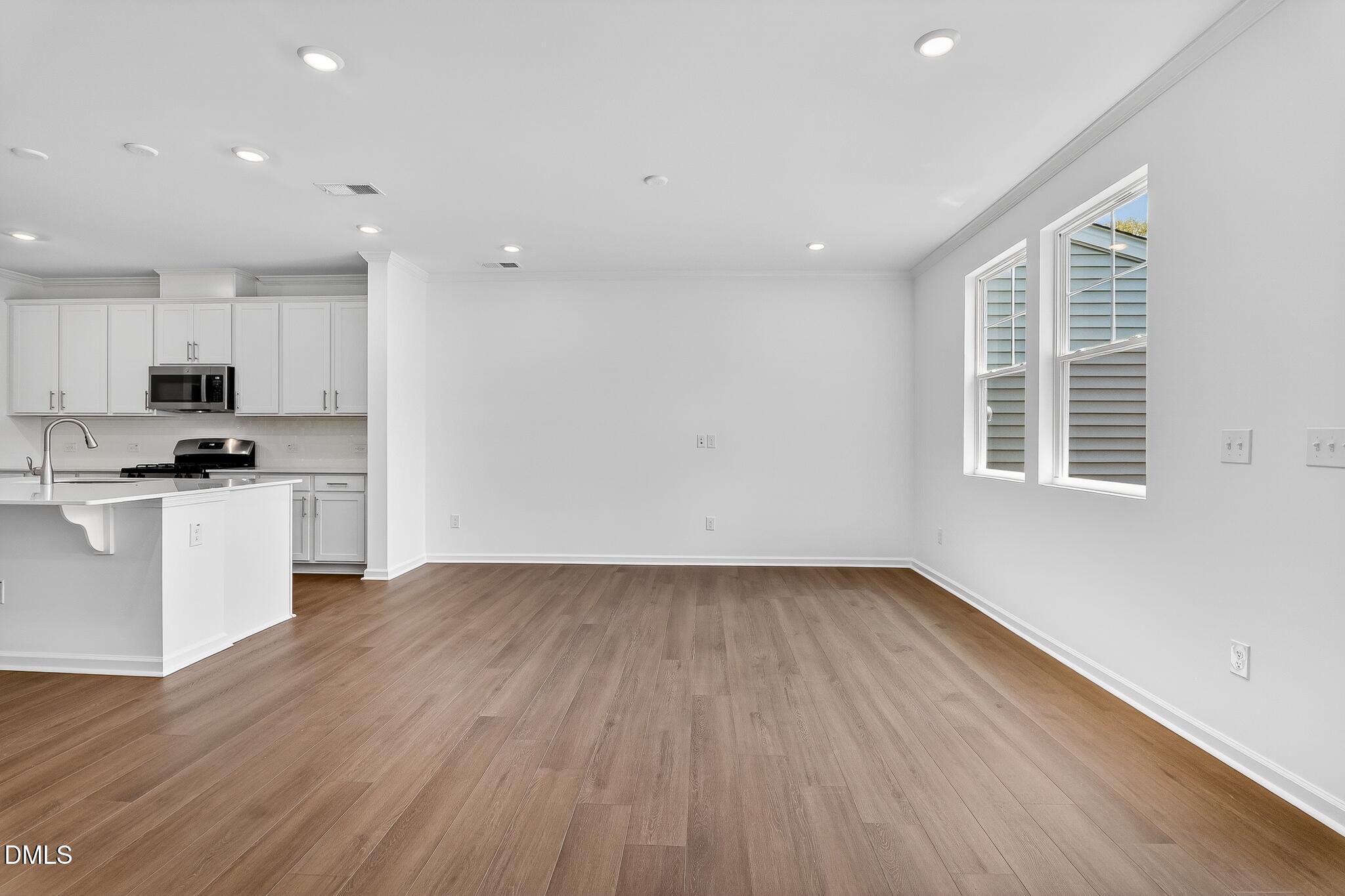 property viewer photo 14