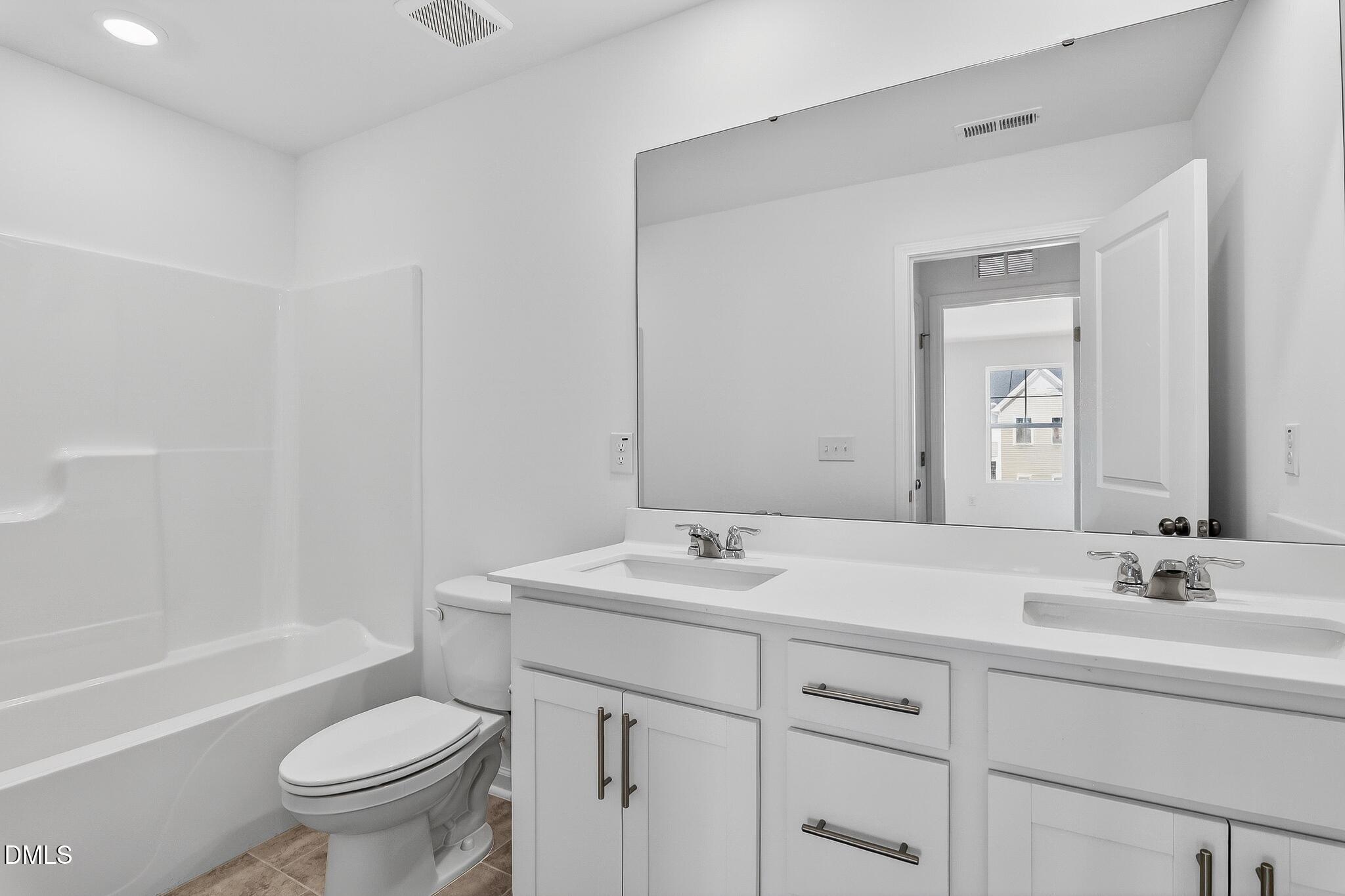 property viewer photo 19