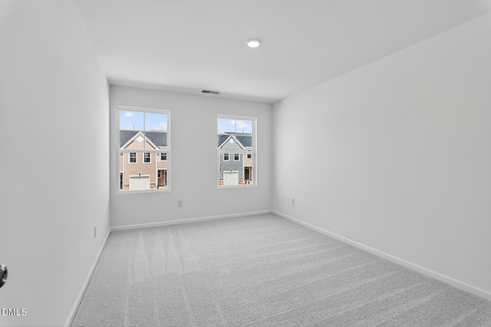 property viewer photo 24