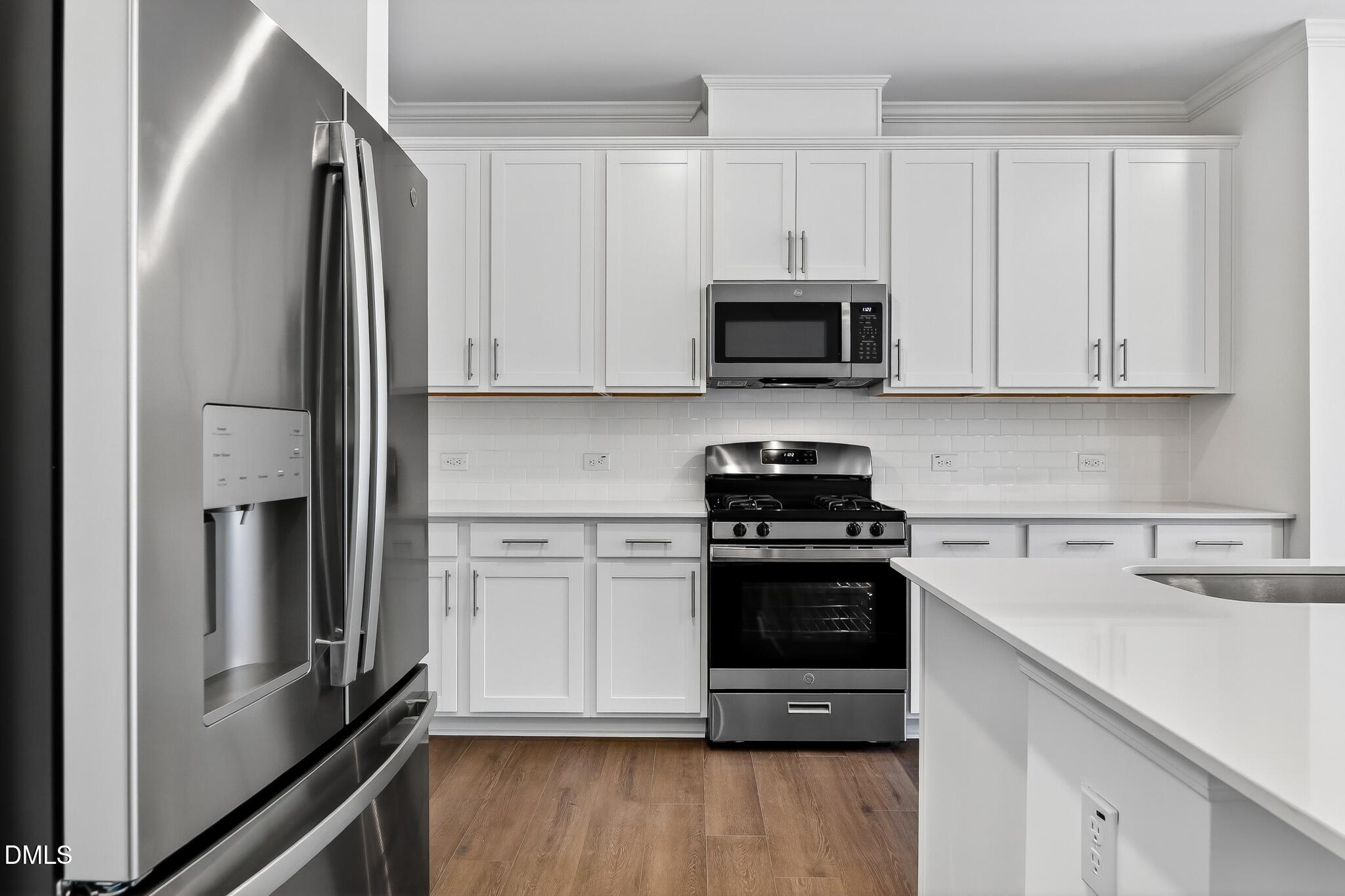 property viewer photo 8