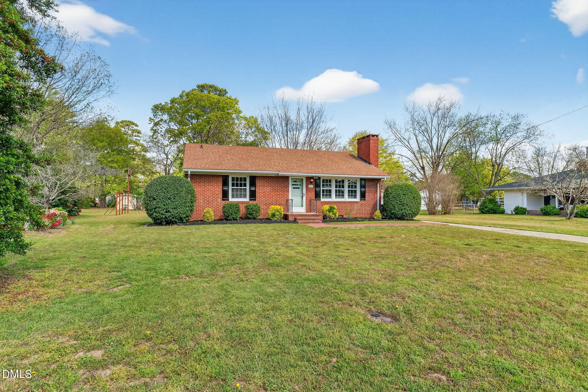 main property photo 2