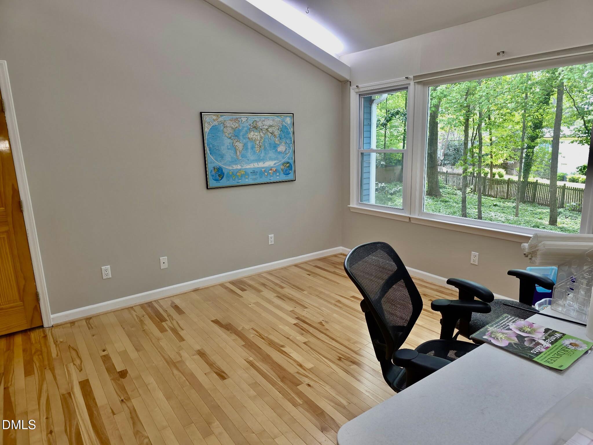 main property photo 19