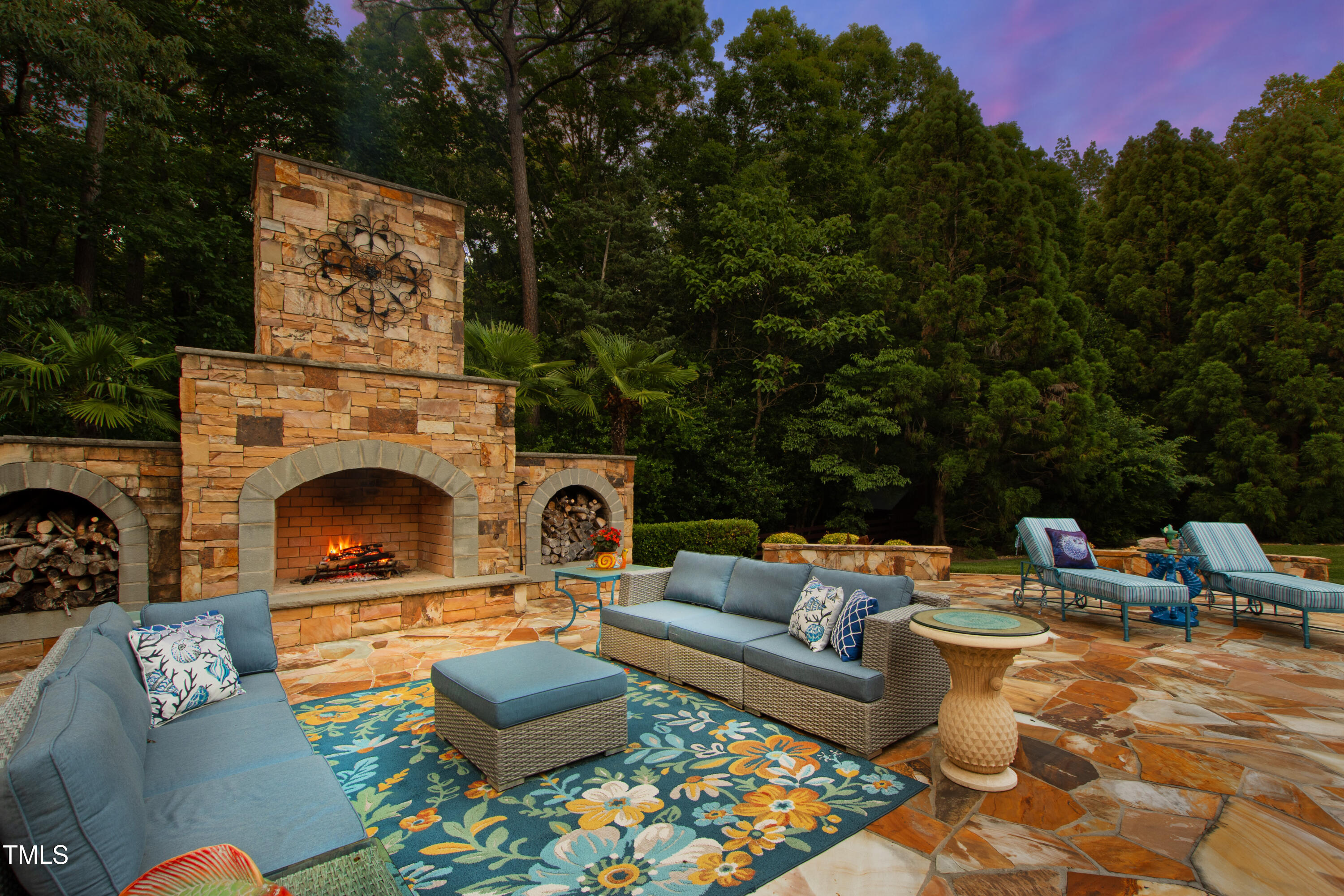 main property photo 15