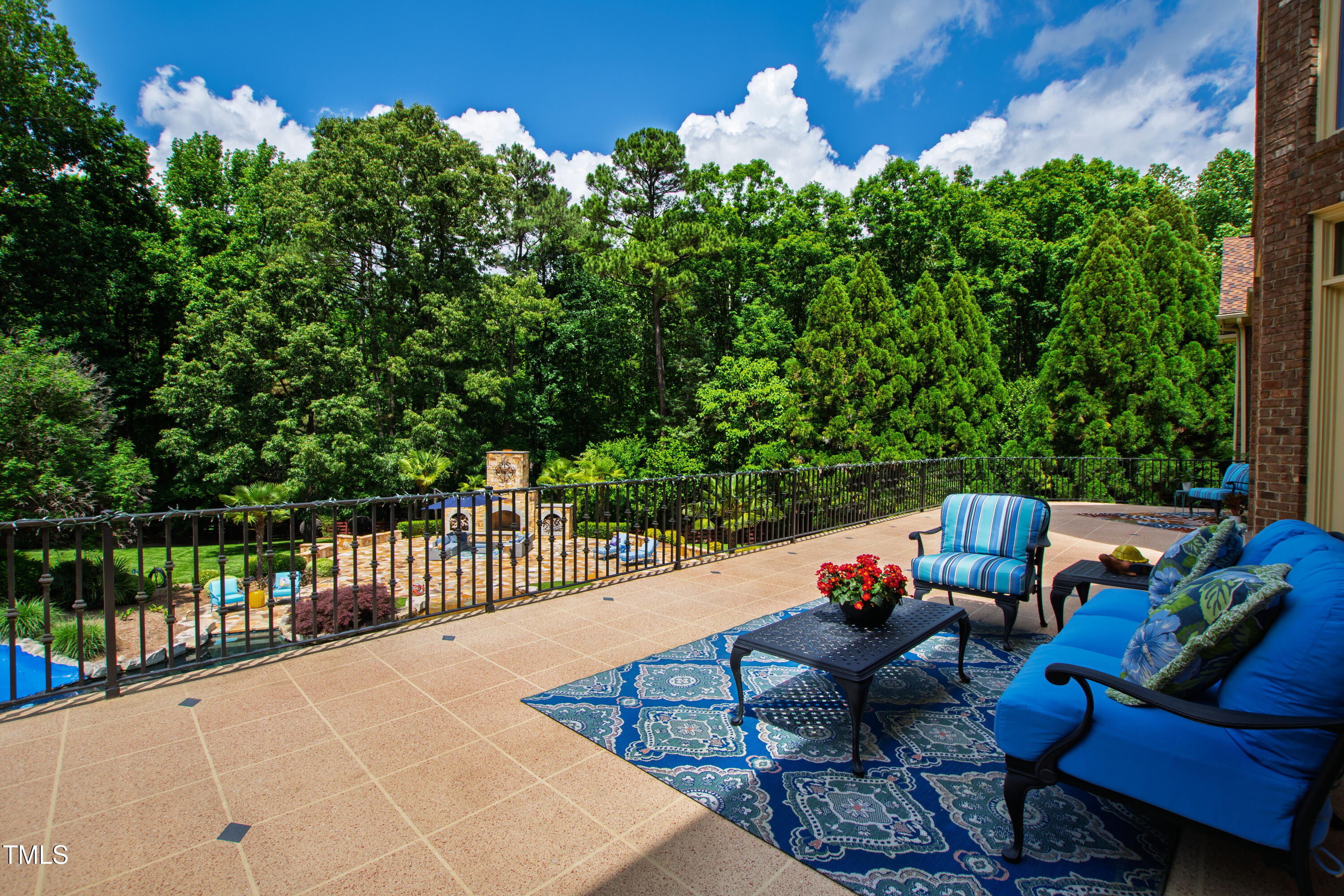 main property photo 42