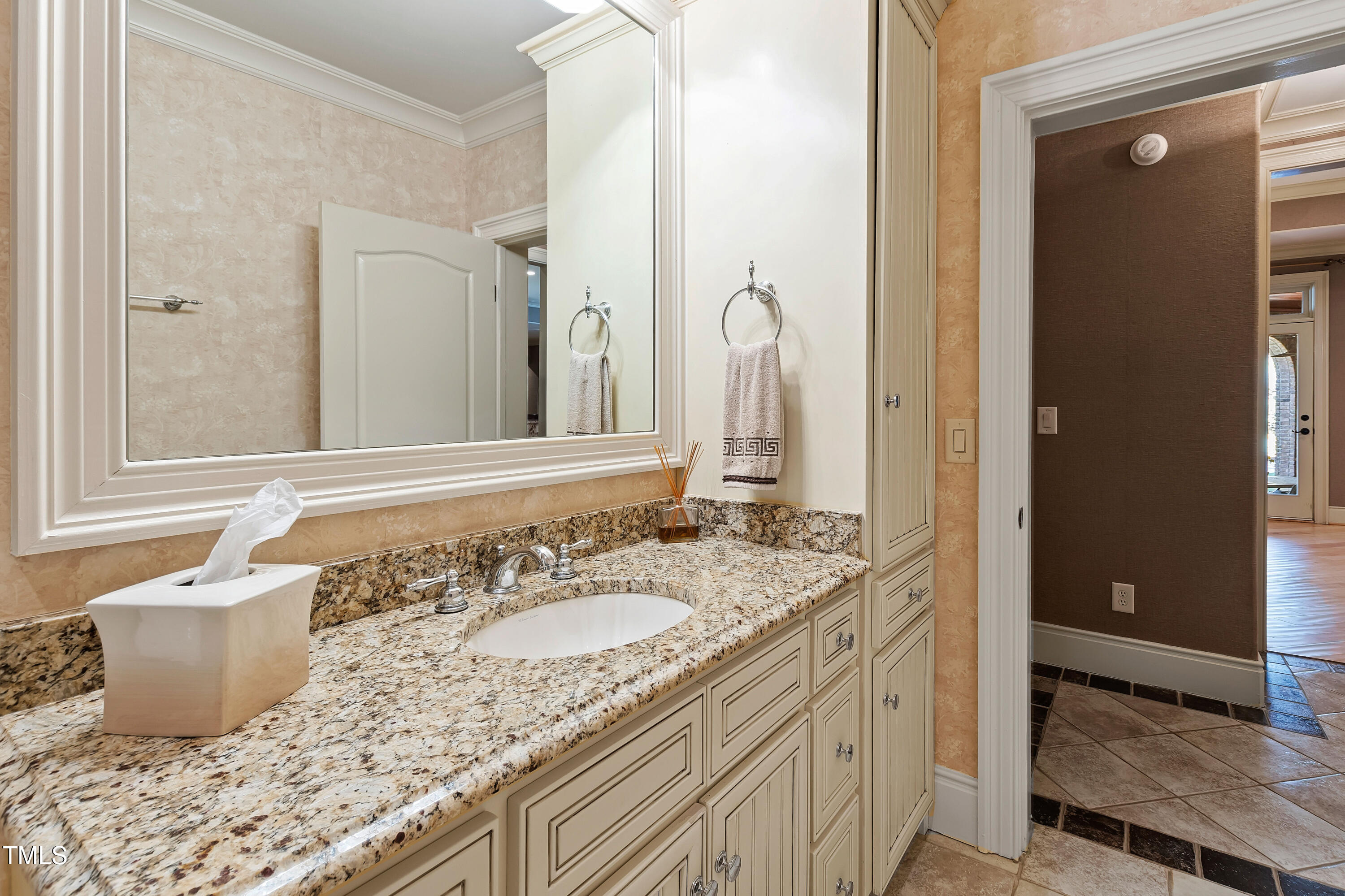 main property photo 71